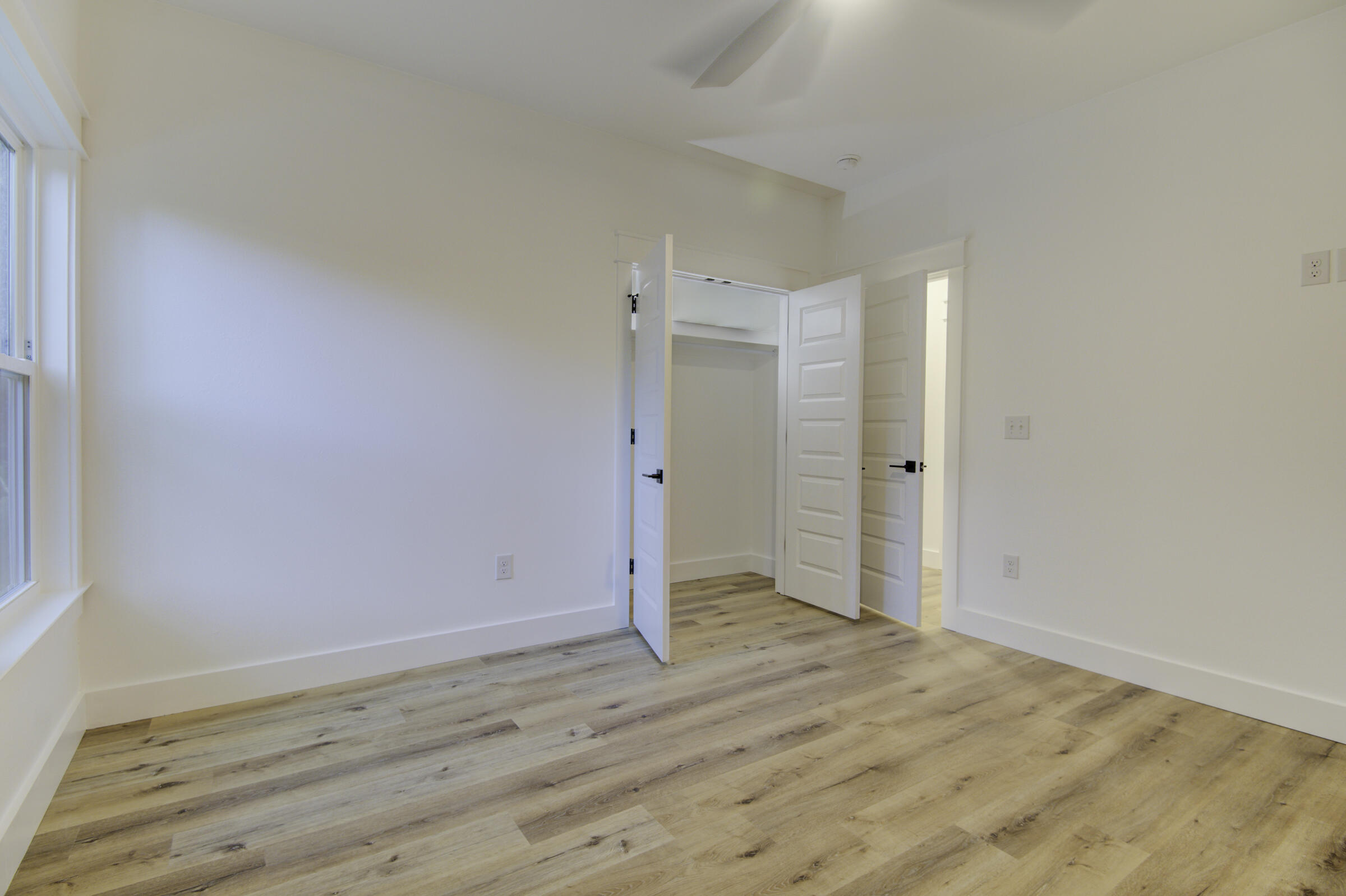 MAGNOLIA BEACH - Residential