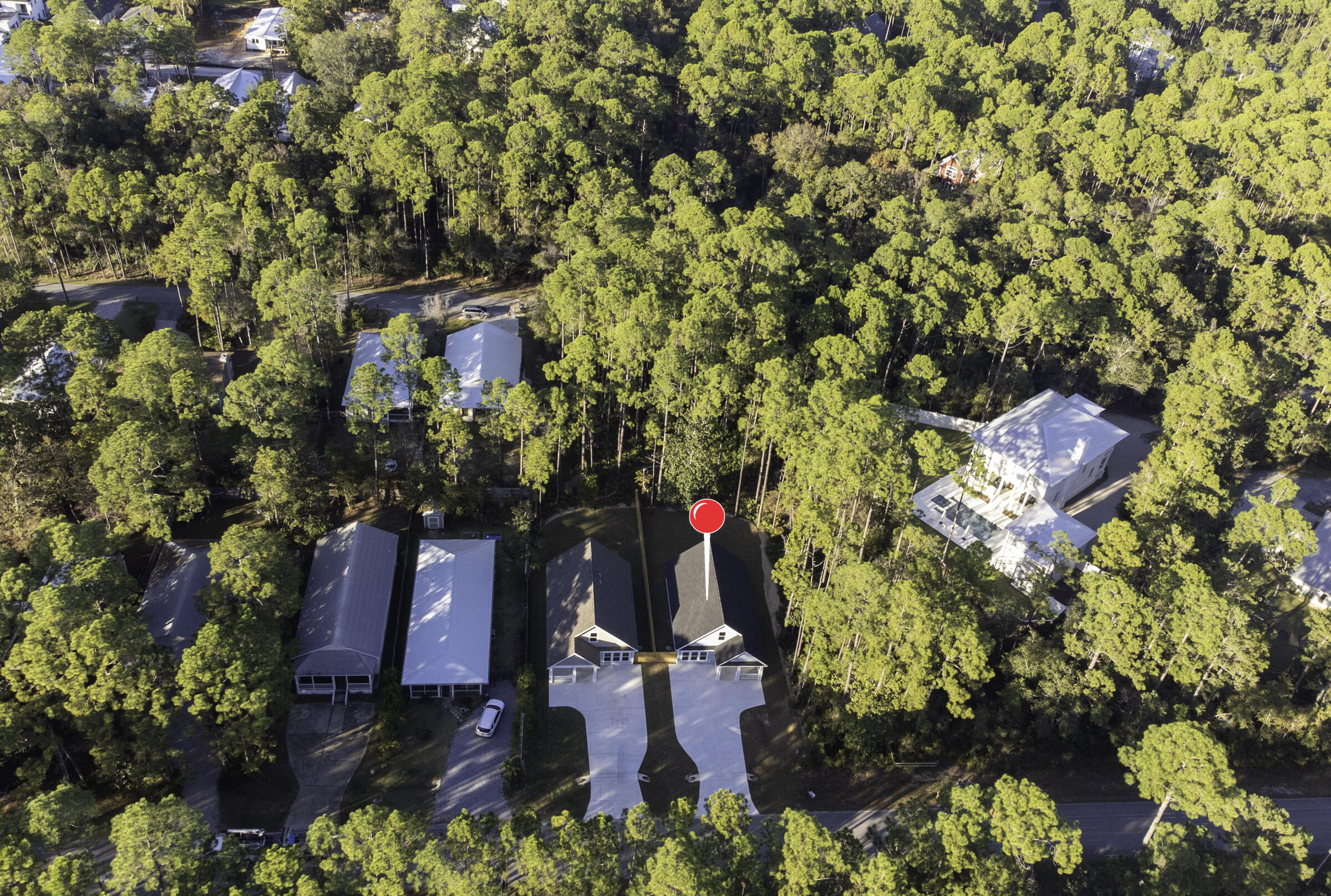 MAGNOLIA BEACH - Residential