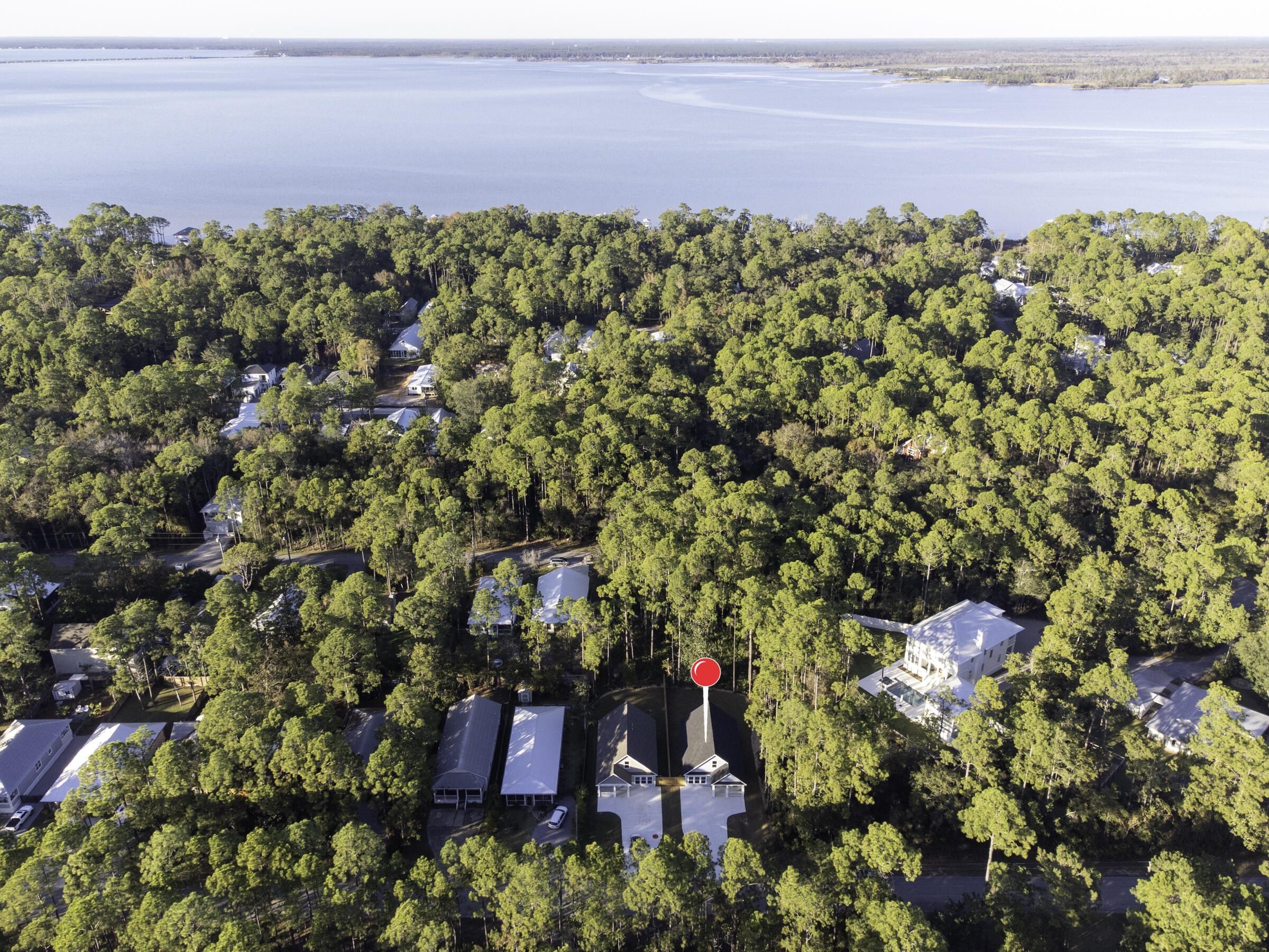 MAGNOLIA BEACH - Residential