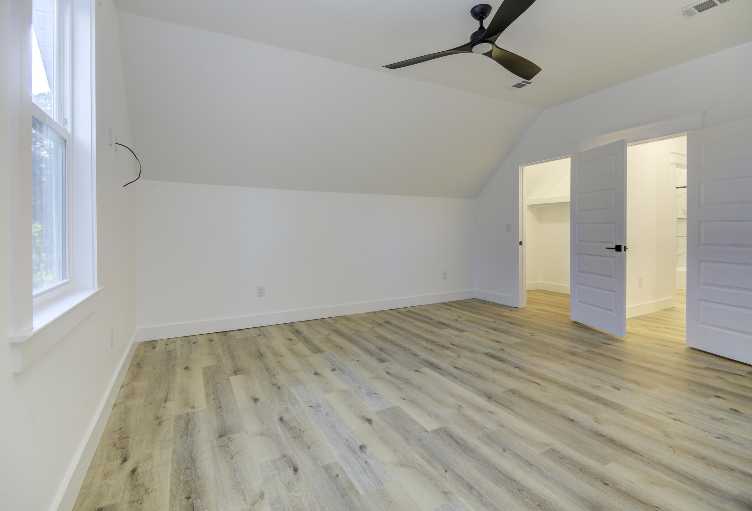 MAGNOLIA BEACH - Residential