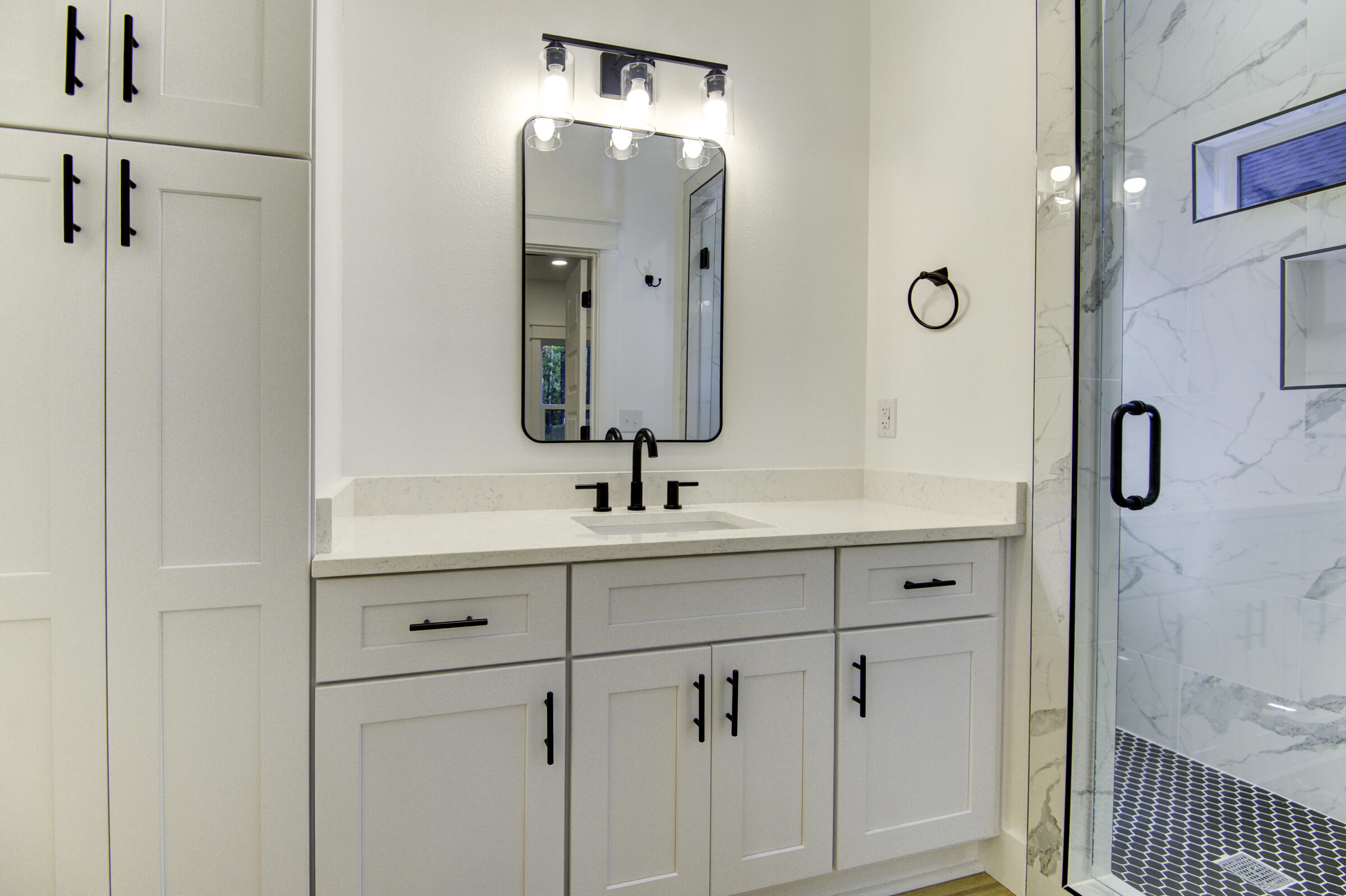 MAGNOLIA BEACH - Residential