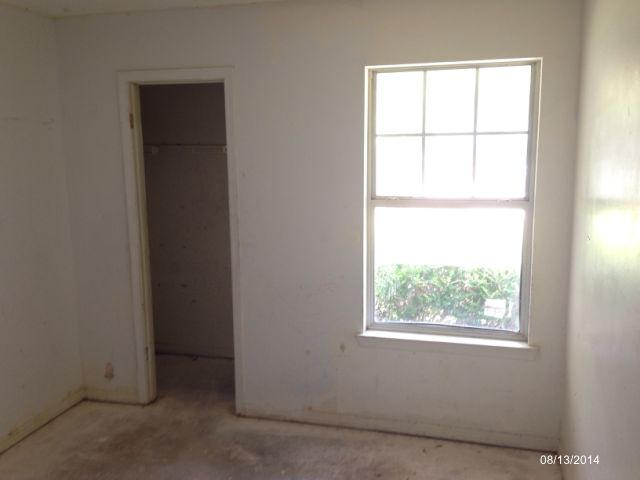 VALPARAISO PINECREST 6 - Residential