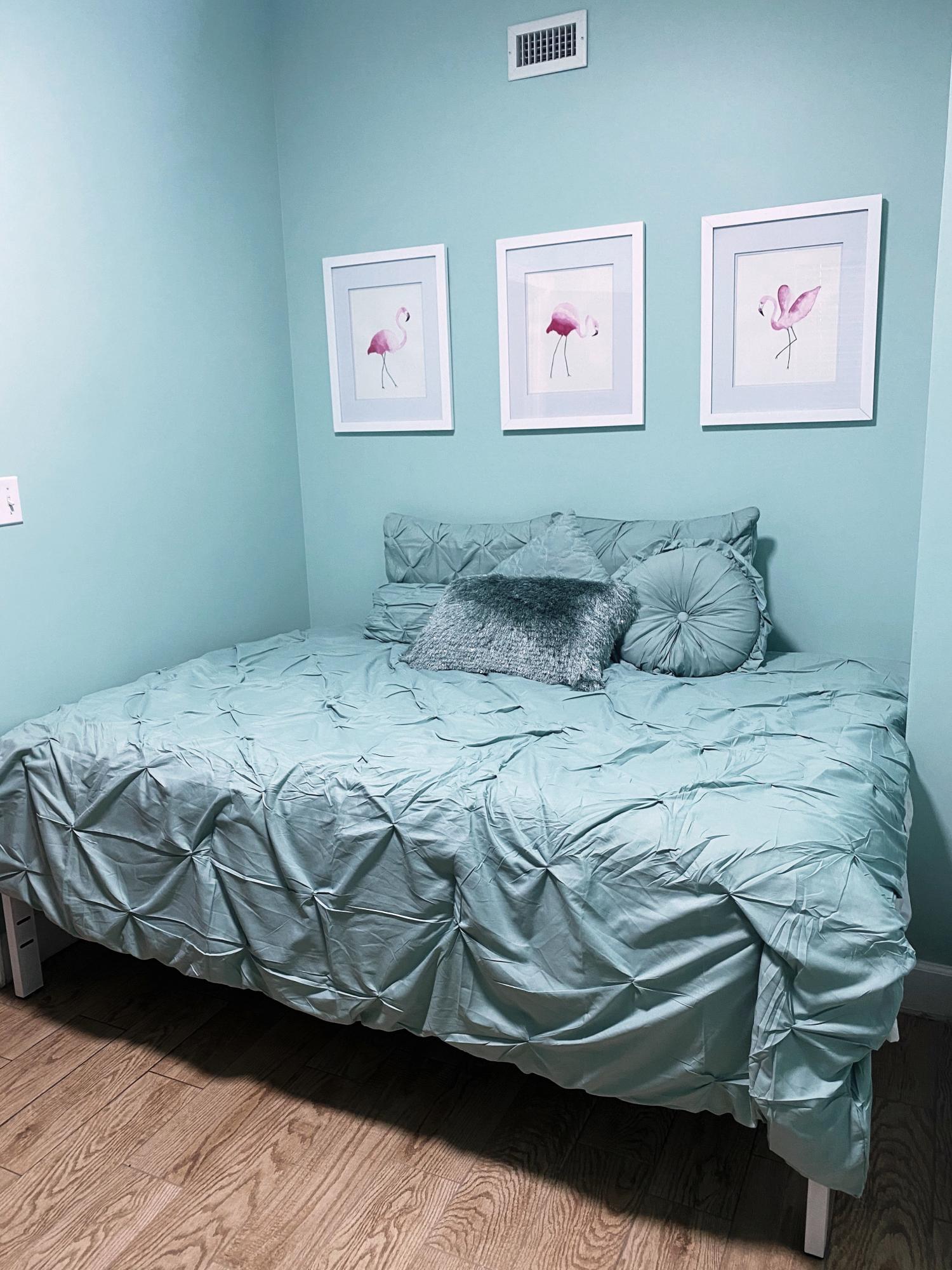 SUNRISE BEACH - Residential