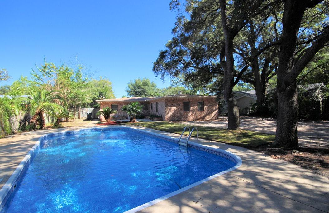 Elliott Point - Residential