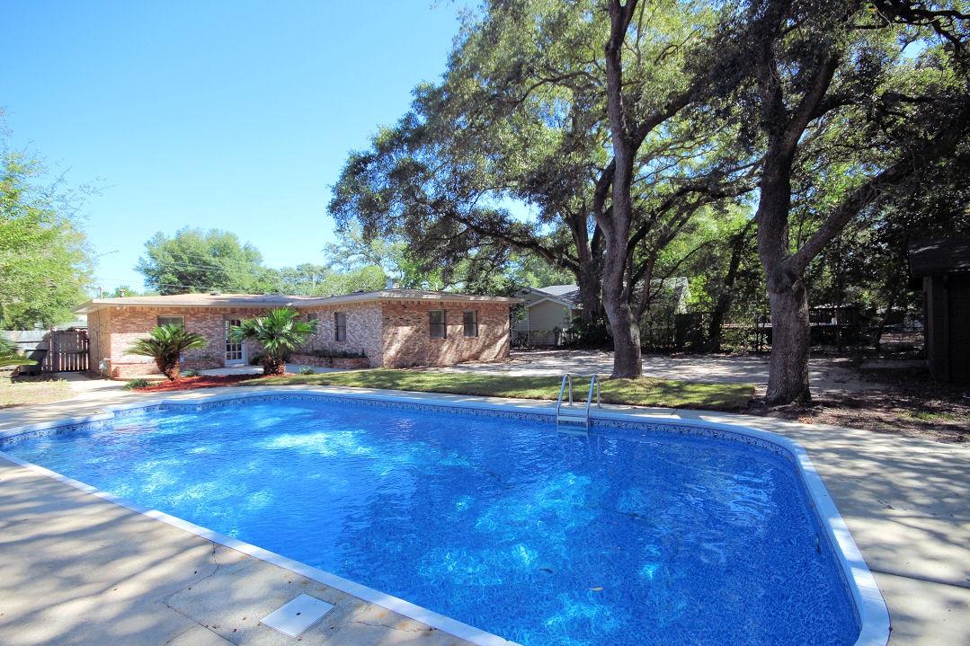 Elliott Point - Residential