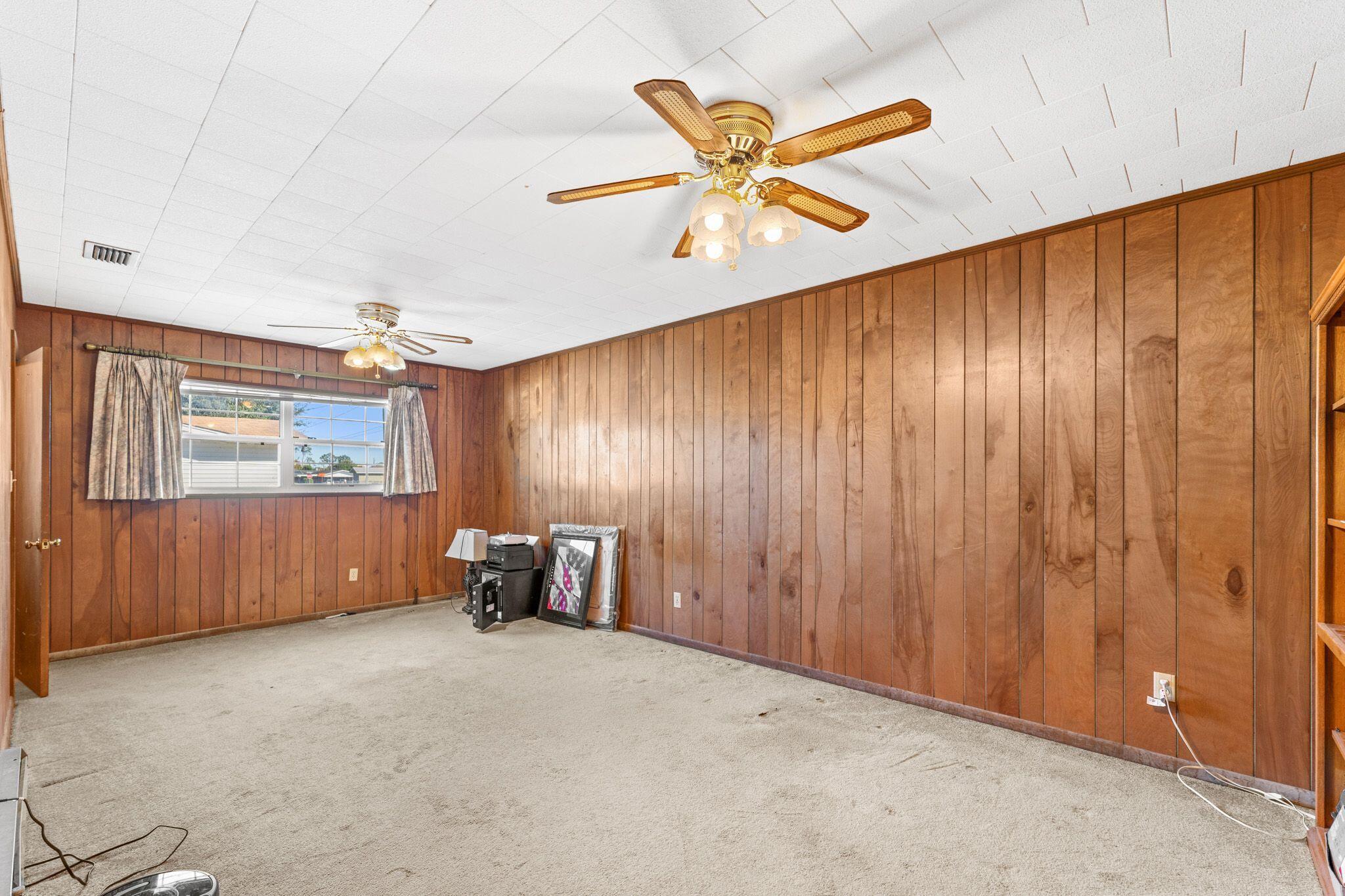 ISLAND VIEW ESTATES - Residential