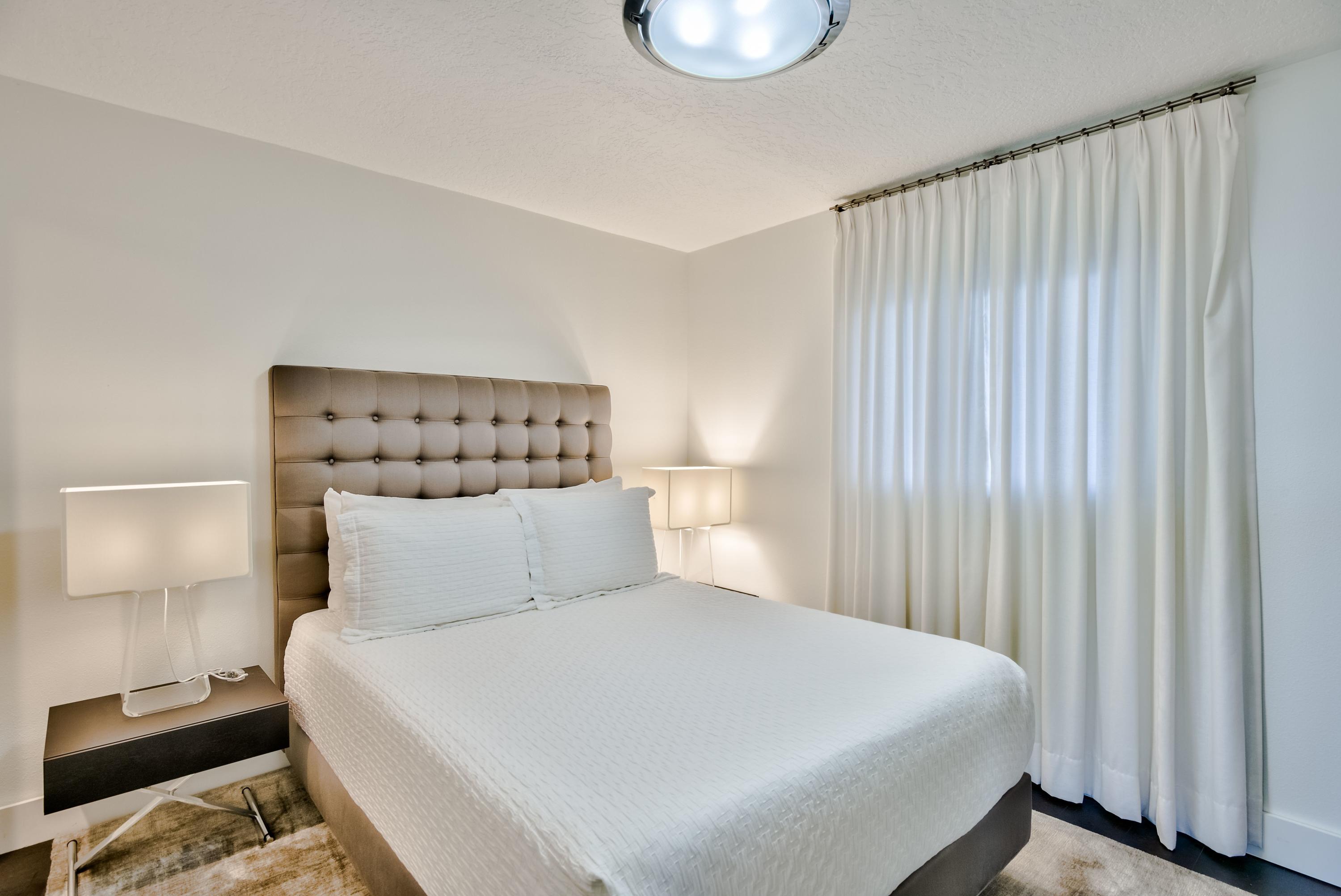 HUNTINGTON BY THE SEA CONDO - Residential