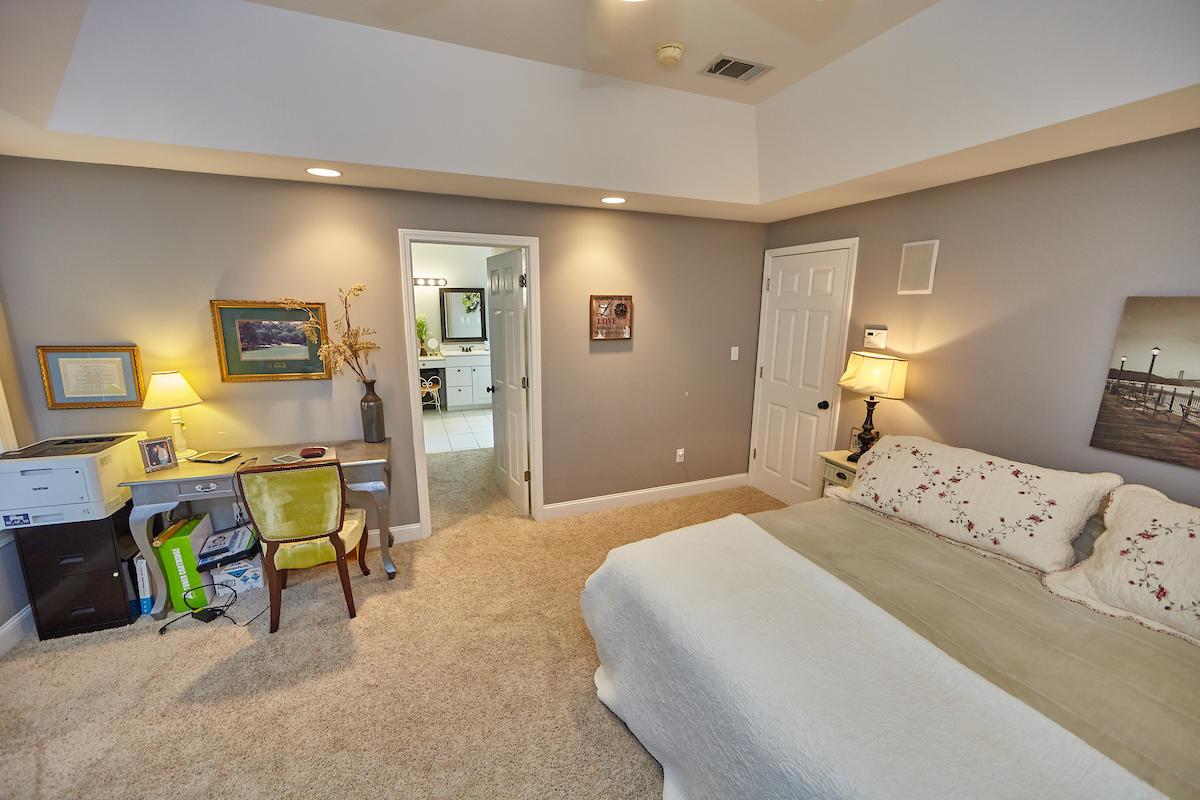 WHISPERING PINES 1ST ADDN - Residential