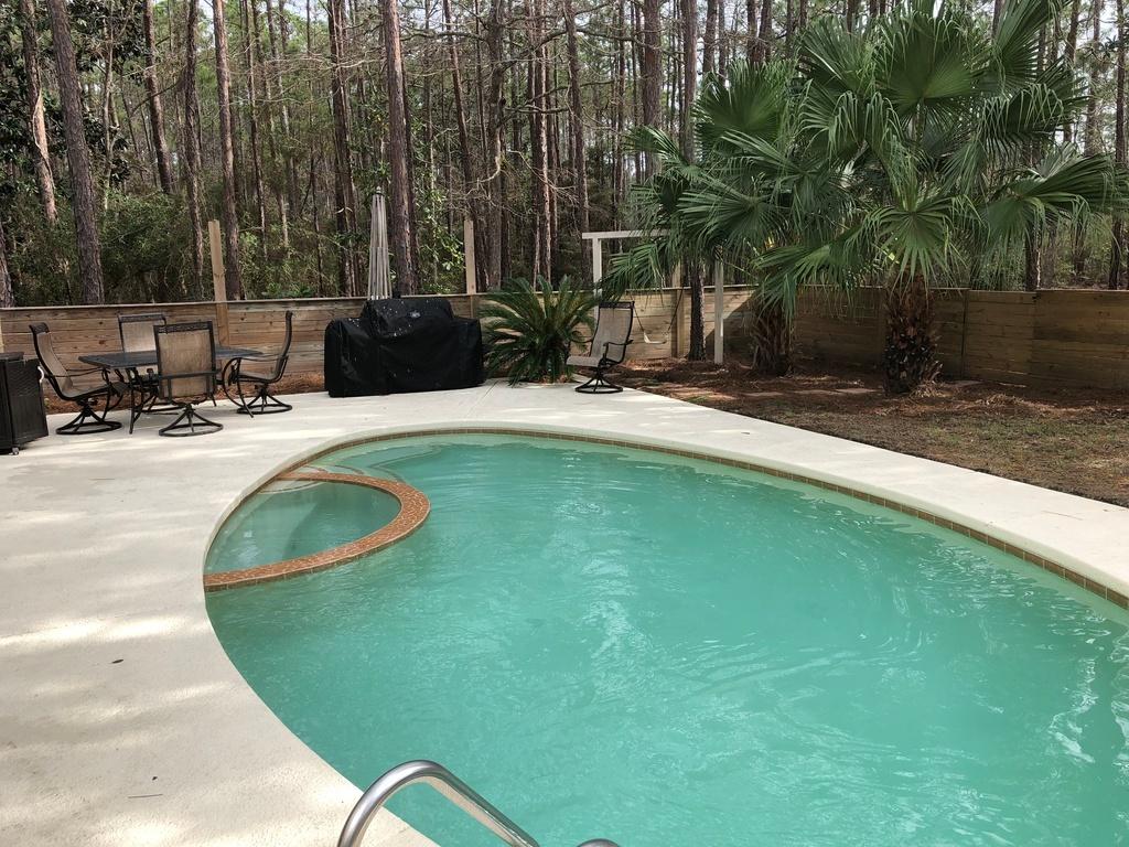 WHISPERING PINES 1ST ADDN - Residential