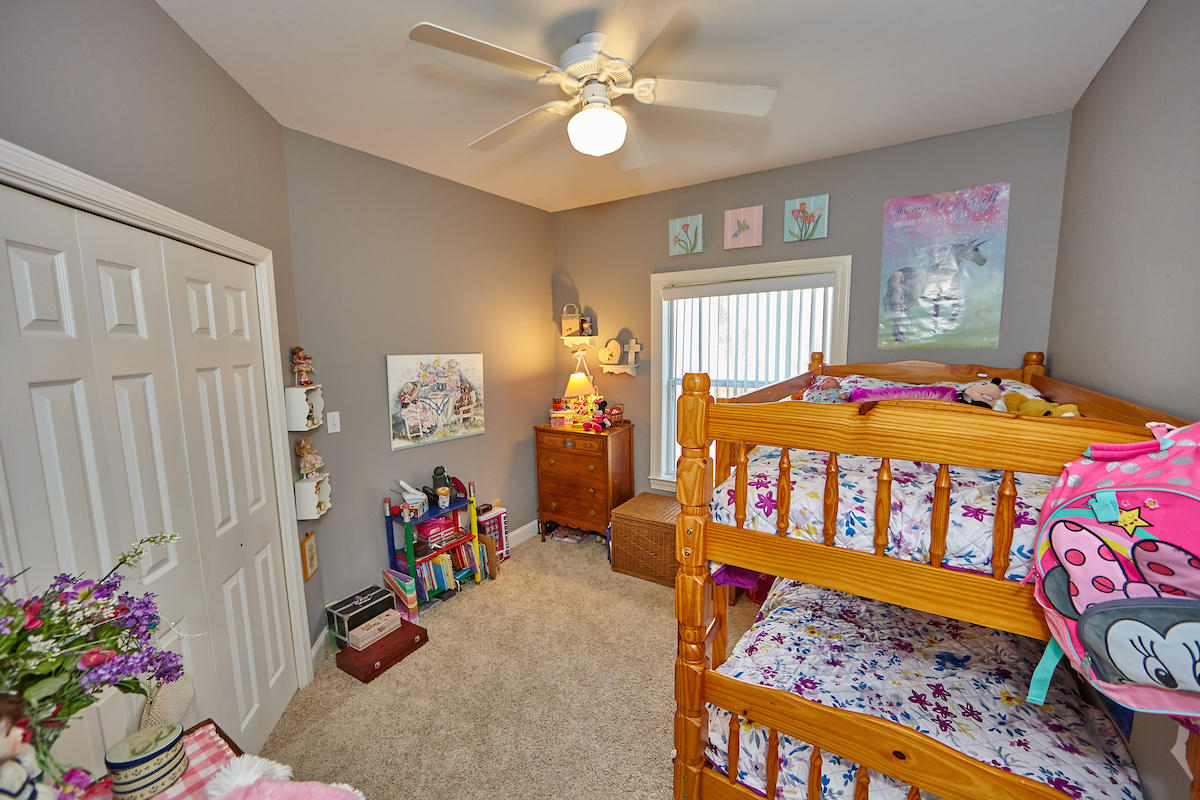 WHISPERING PINES 1ST ADDN - Residential