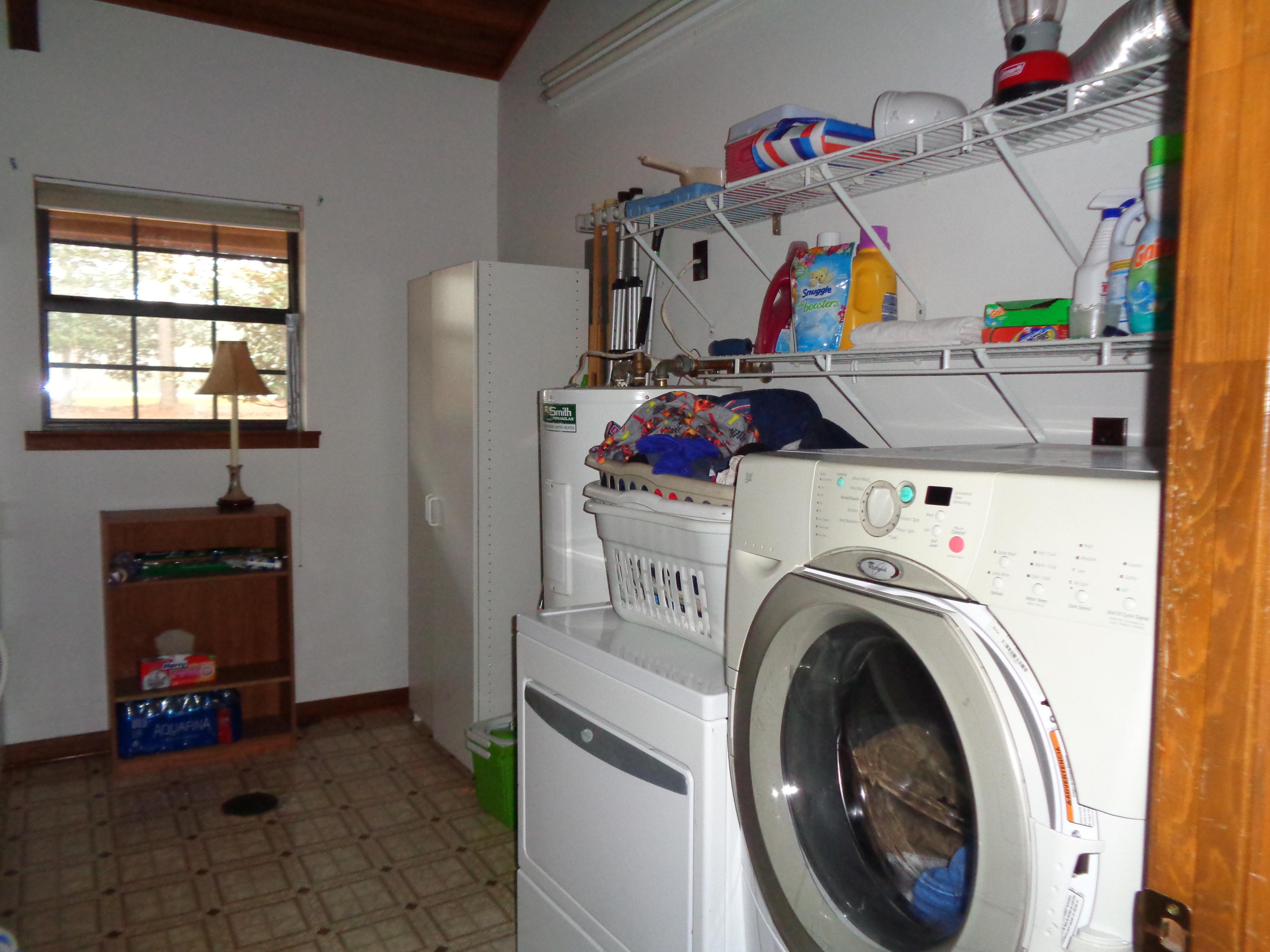 LAKE LUCILLE - Residential