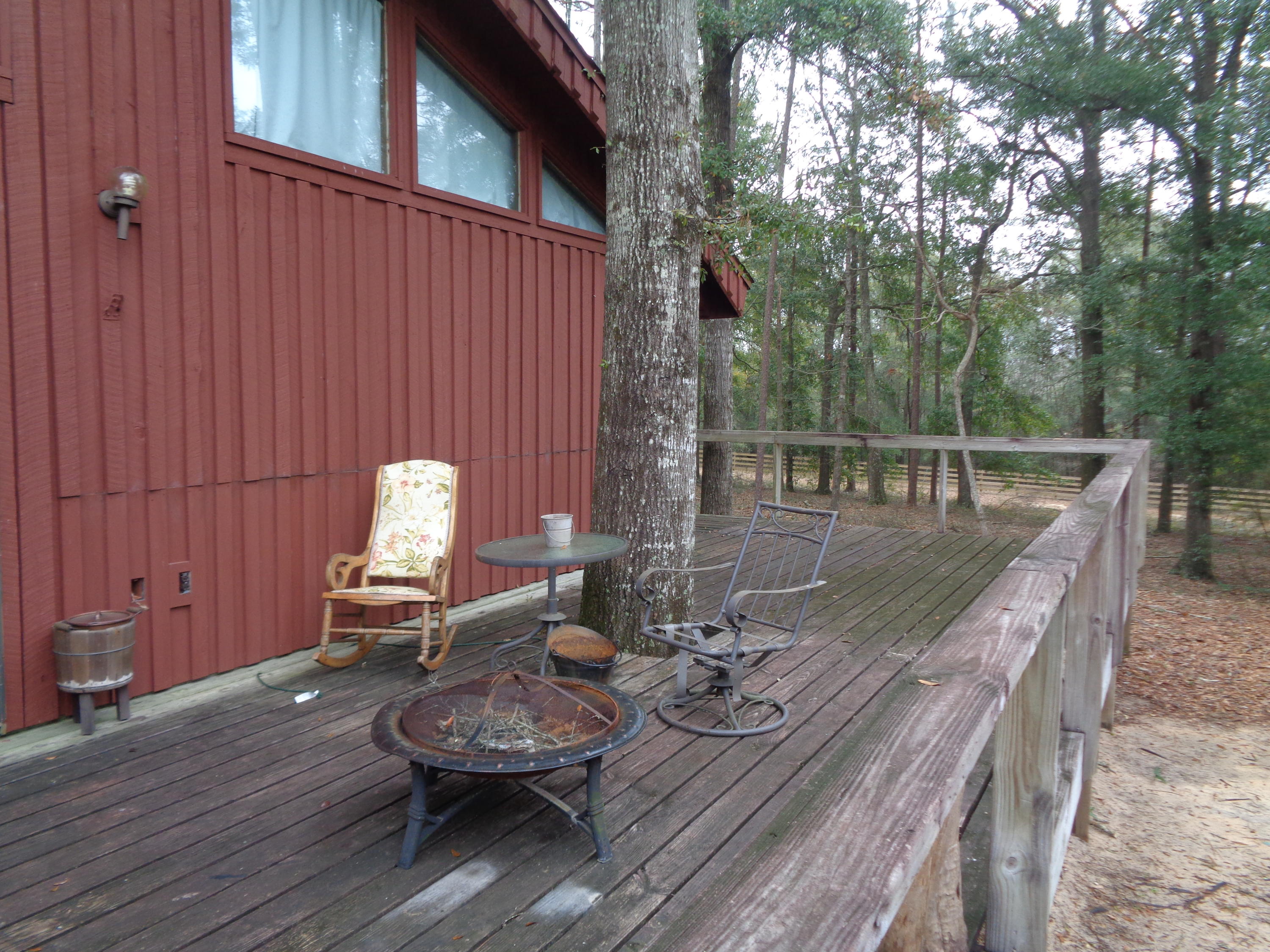 LAKE LUCILLE - Residential