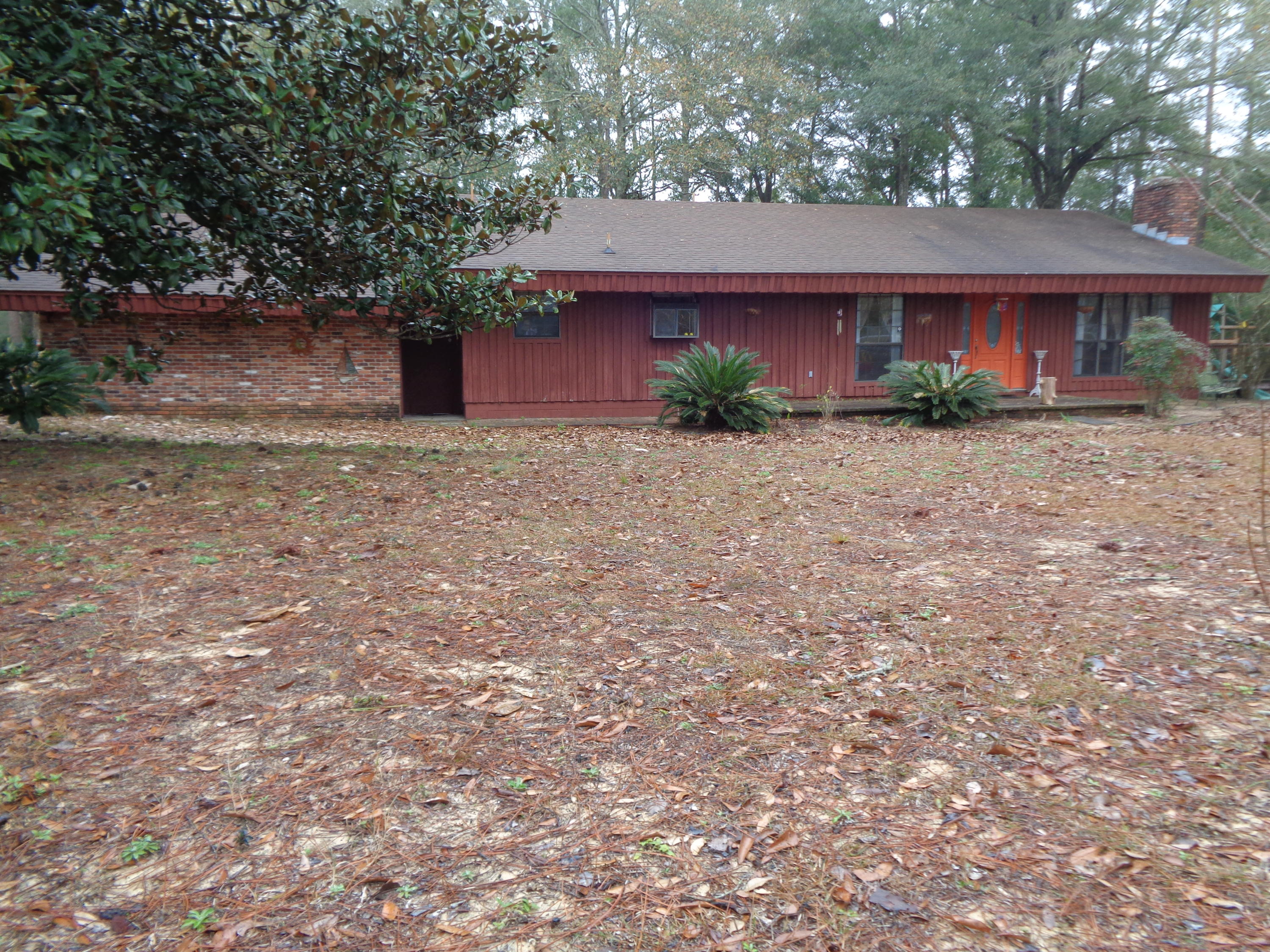 LAKE LUCILLE - Residential