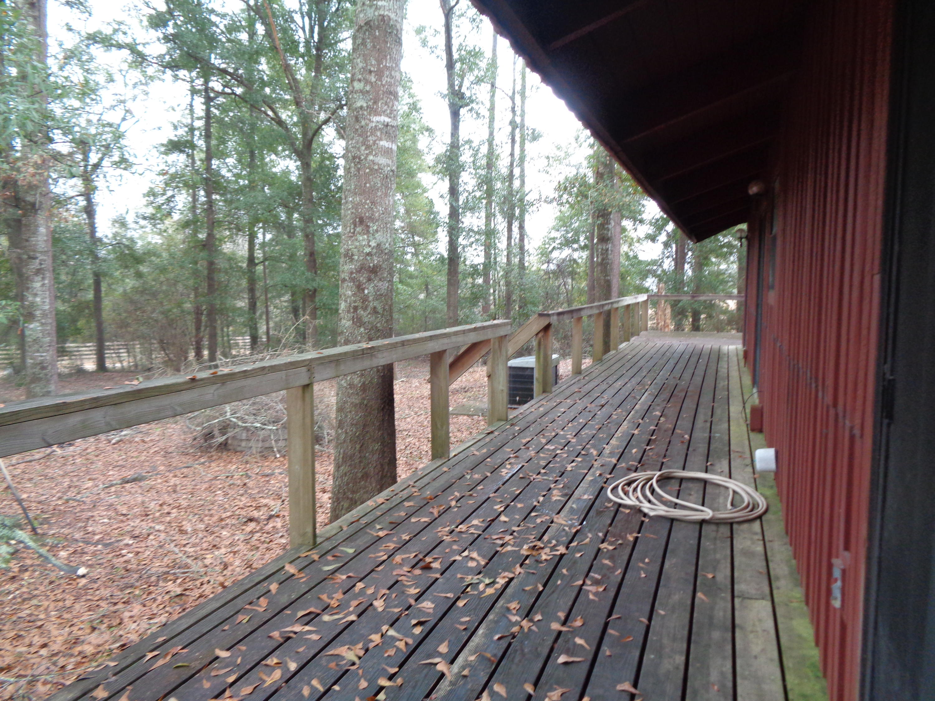 LAKE LUCILLE - Residential