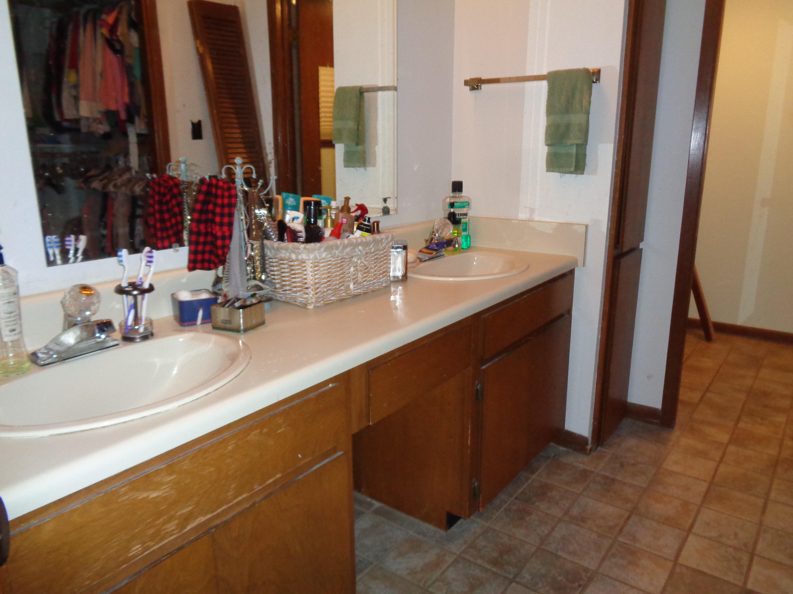 LAKE LUCILLE - Residential