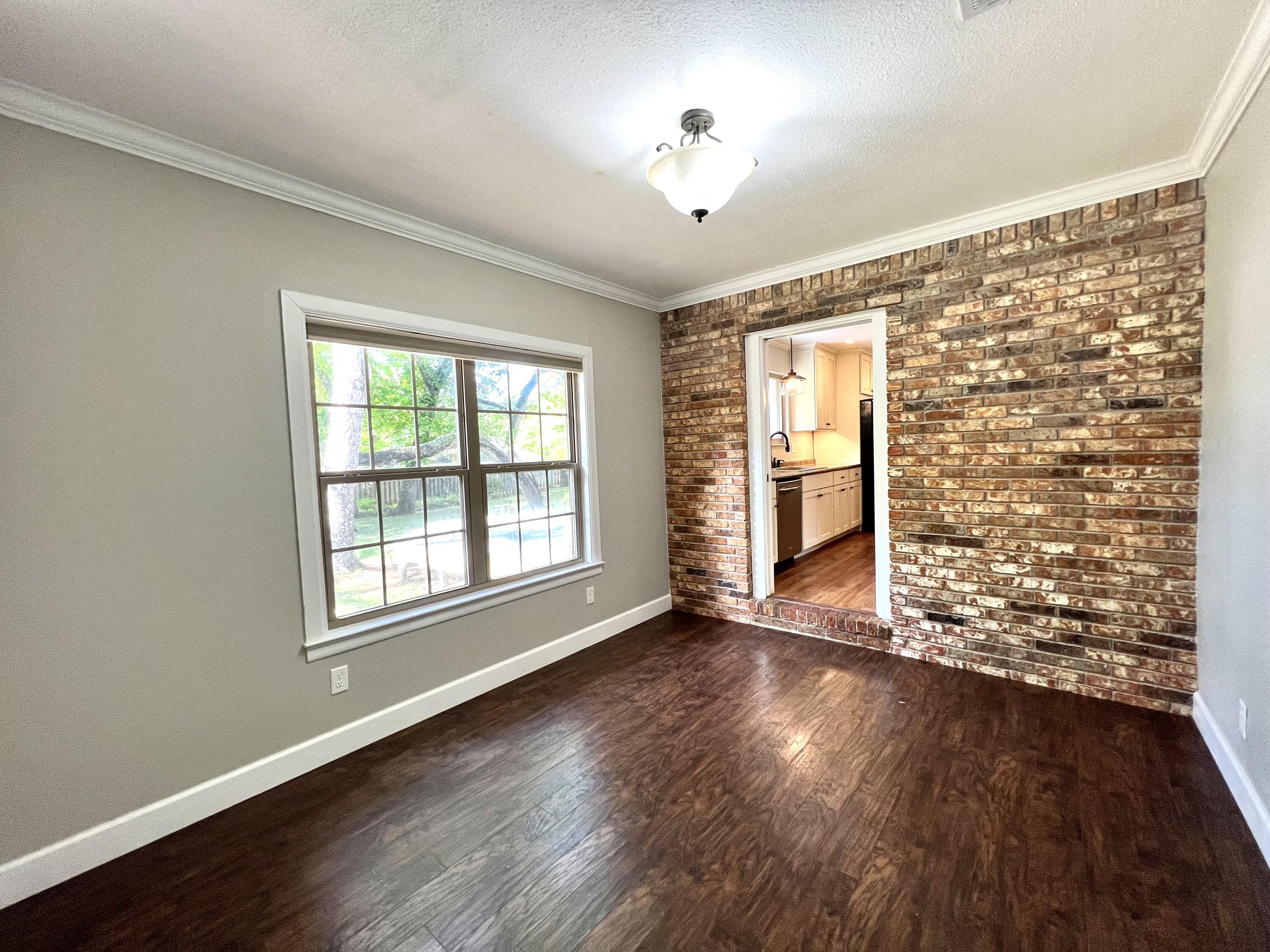 LAKE SHARON ESTATES - Residential Lease