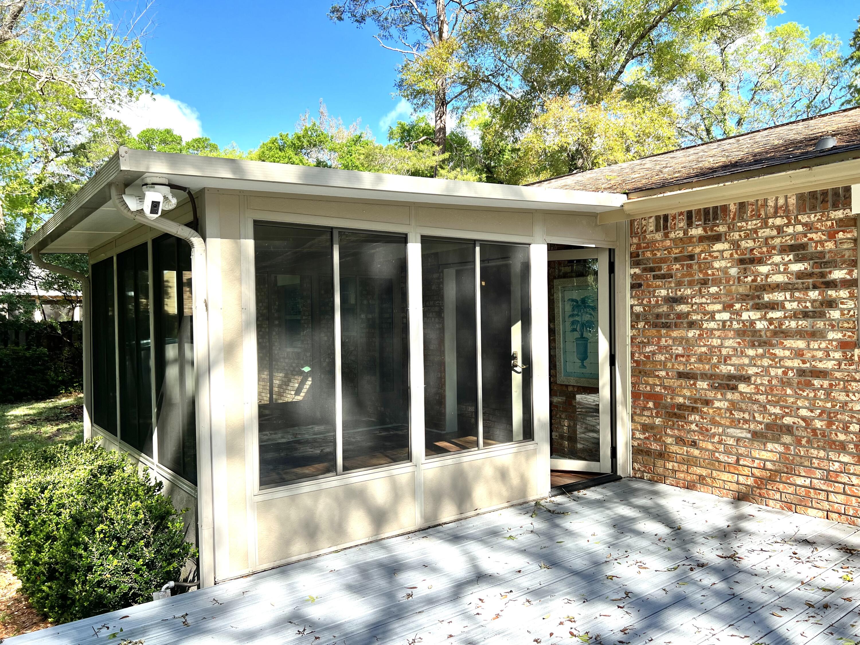 LAKE SHARON ESTATES - Residential Lease