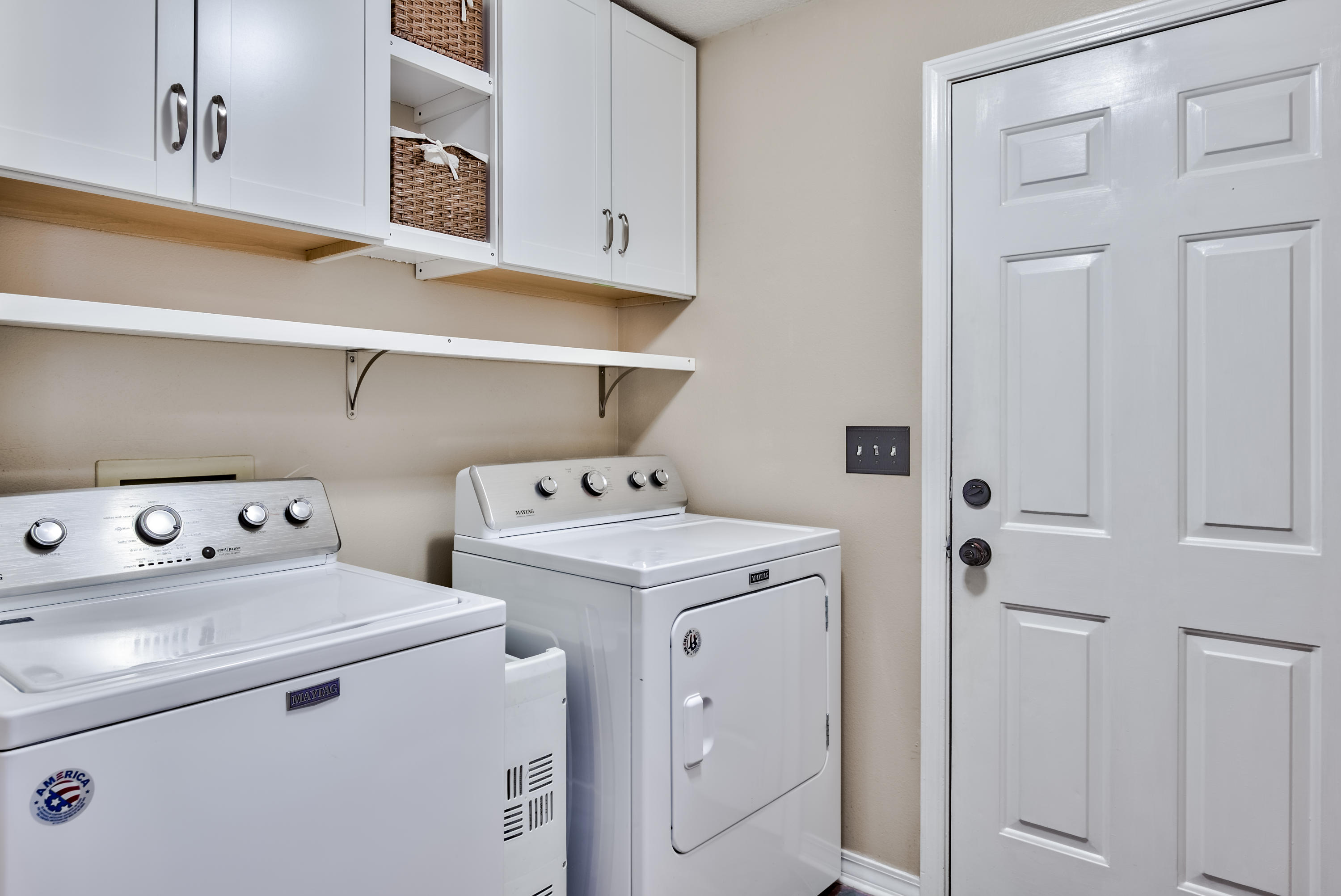 PALM SHORES - Residential