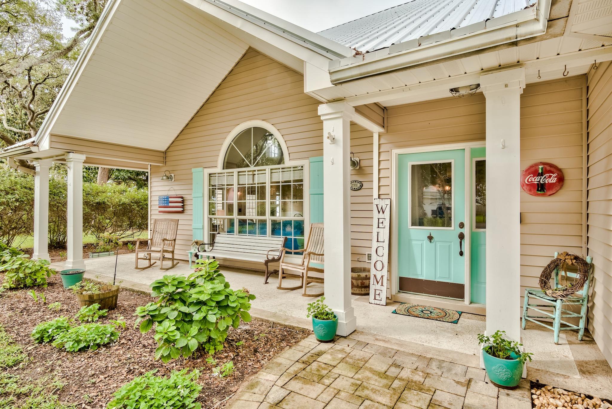 PALM SHORES - Residential