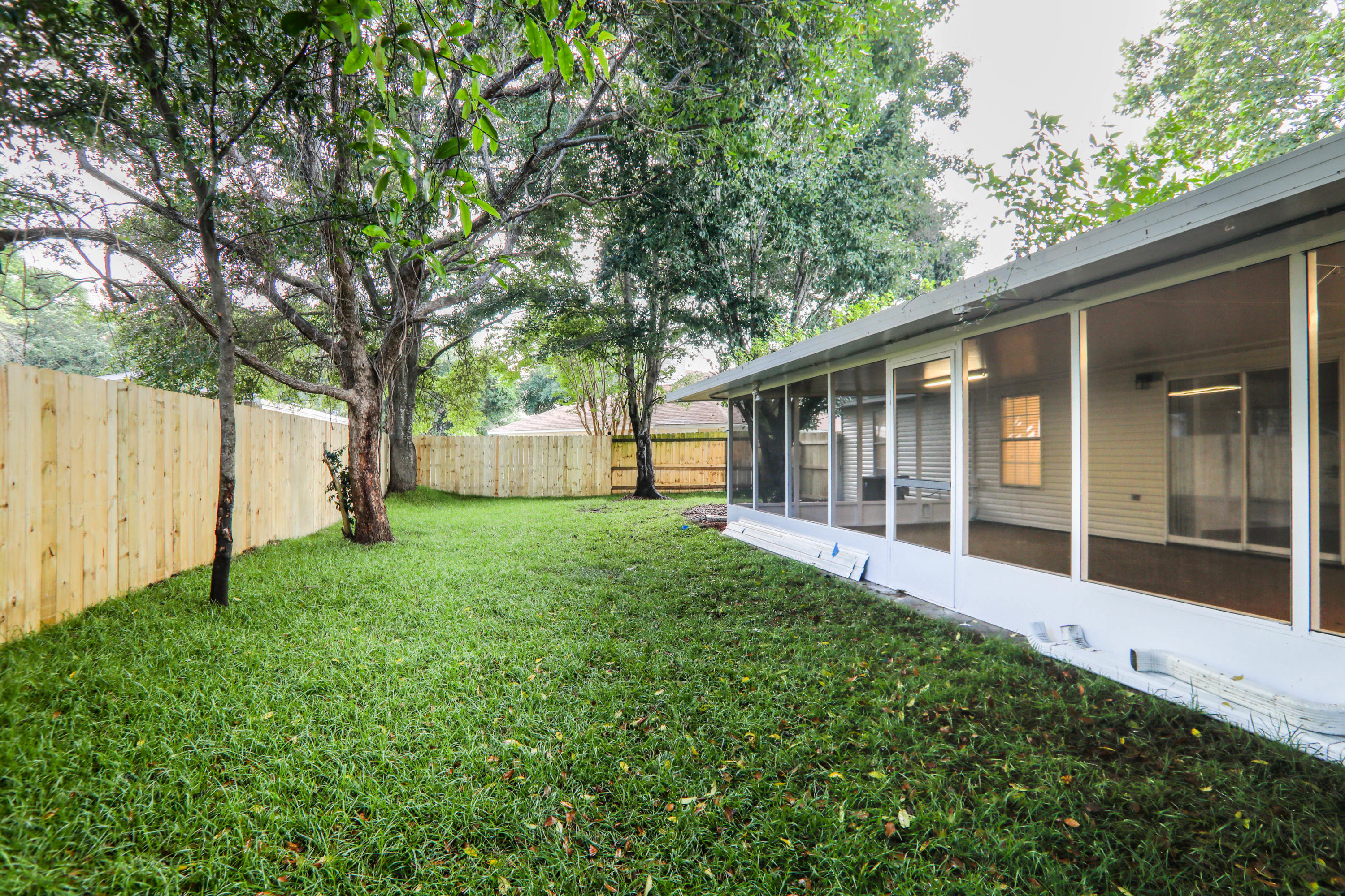 GRAND OAKS REPLAT LOTS 2&3 - Residential