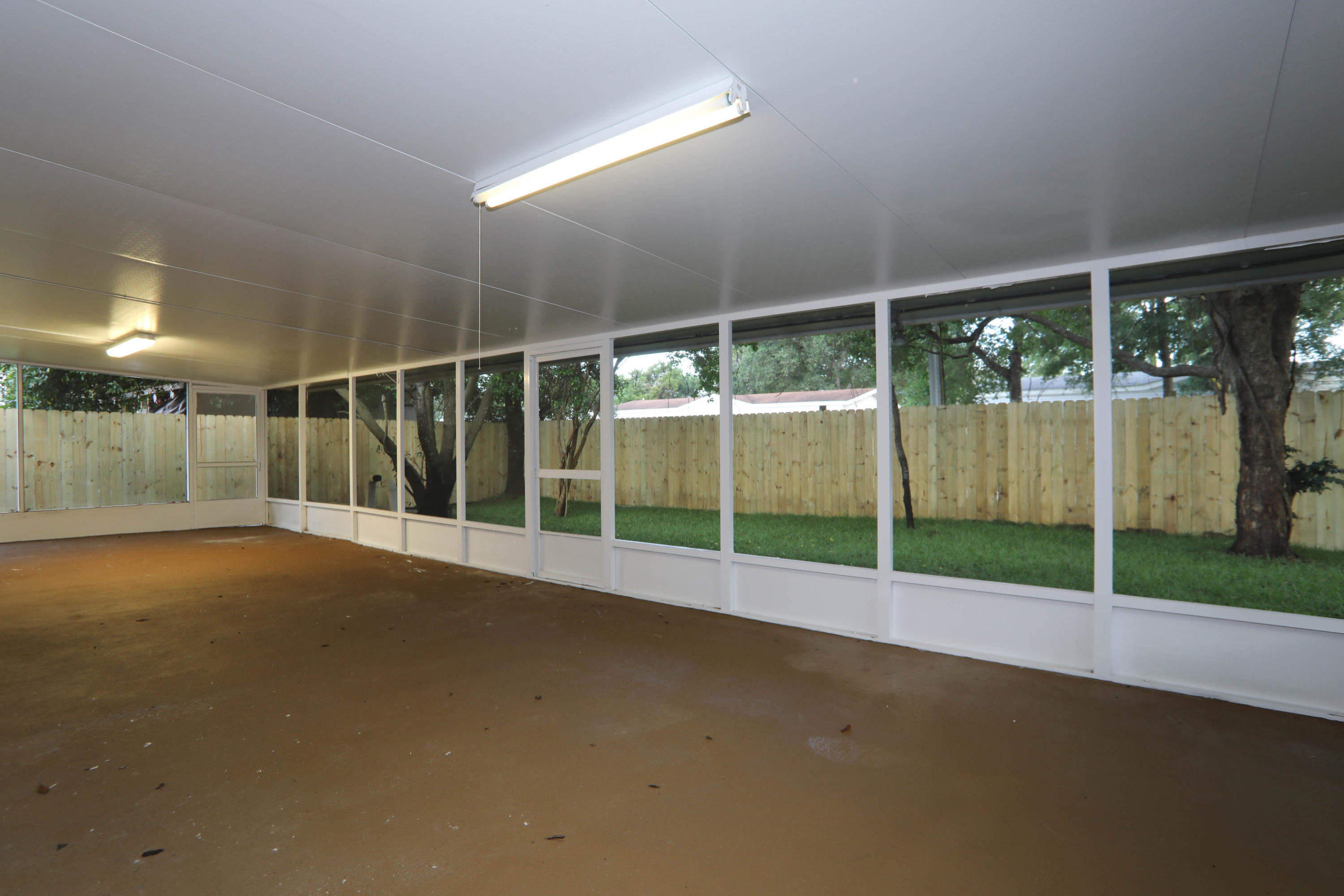 GRAND OAKS REPLAT LOTS 2&3 - Residential