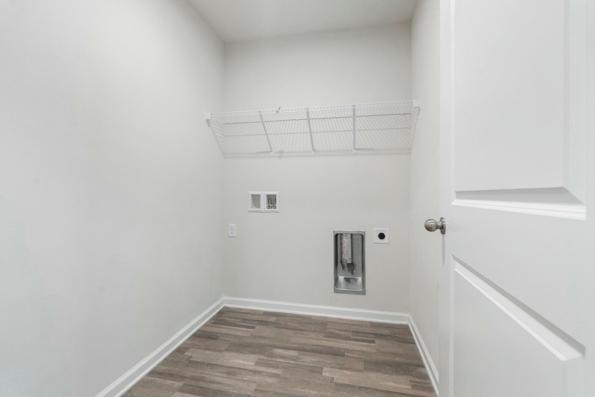RIVERWALK PH I - Residential Lease