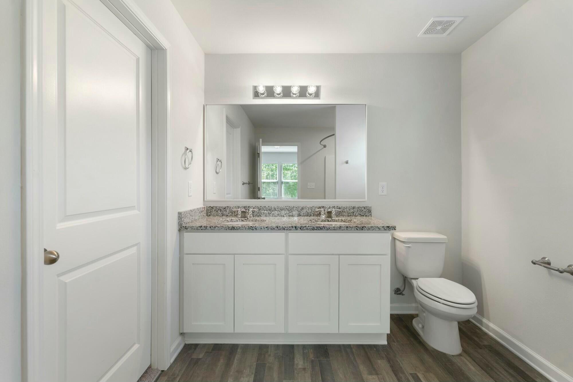 RIVERWALK PH I - Residential Lease