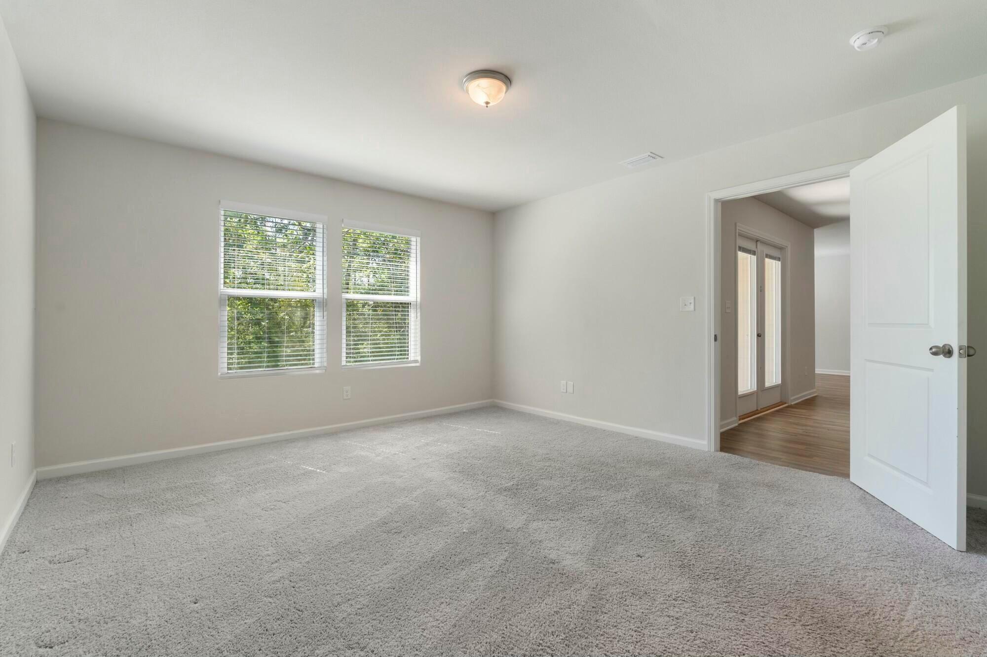 RIVERWALK PH I - Residential Lease
