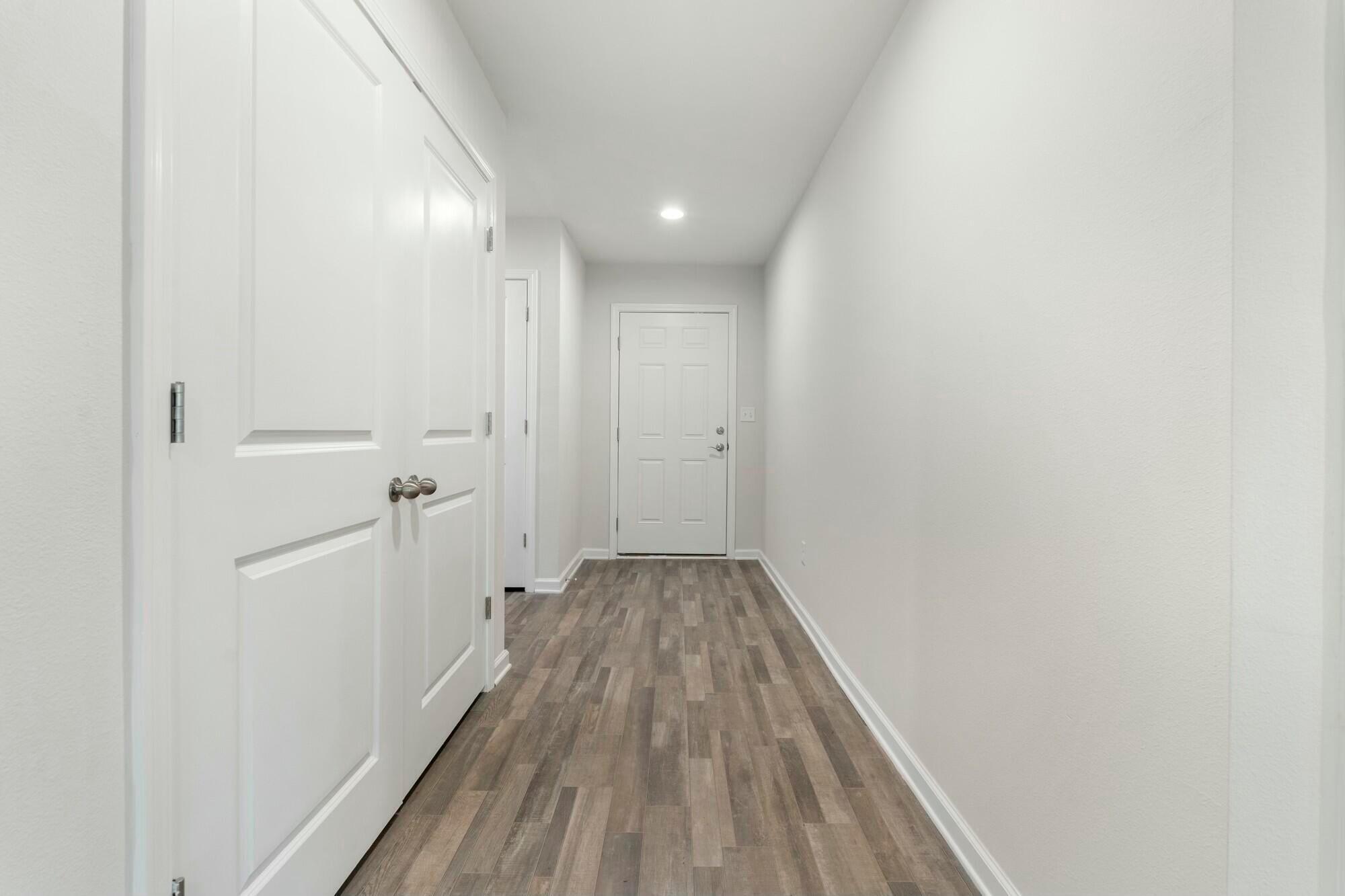 RIVERWALK PH I - Residential Lease