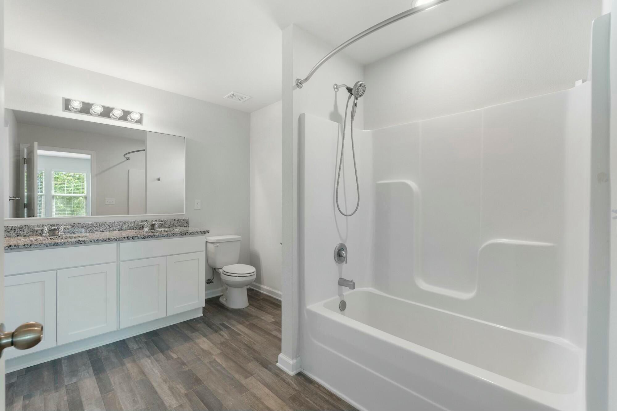 RIVERWALK PH I - Residential Lease