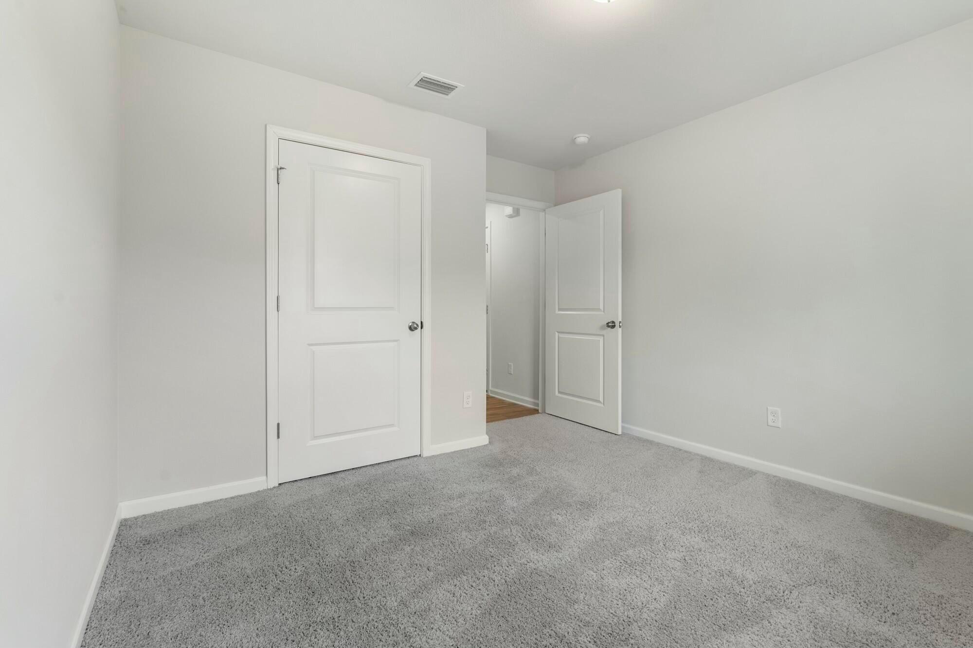 RIVERWALK PH I - Residential Lease