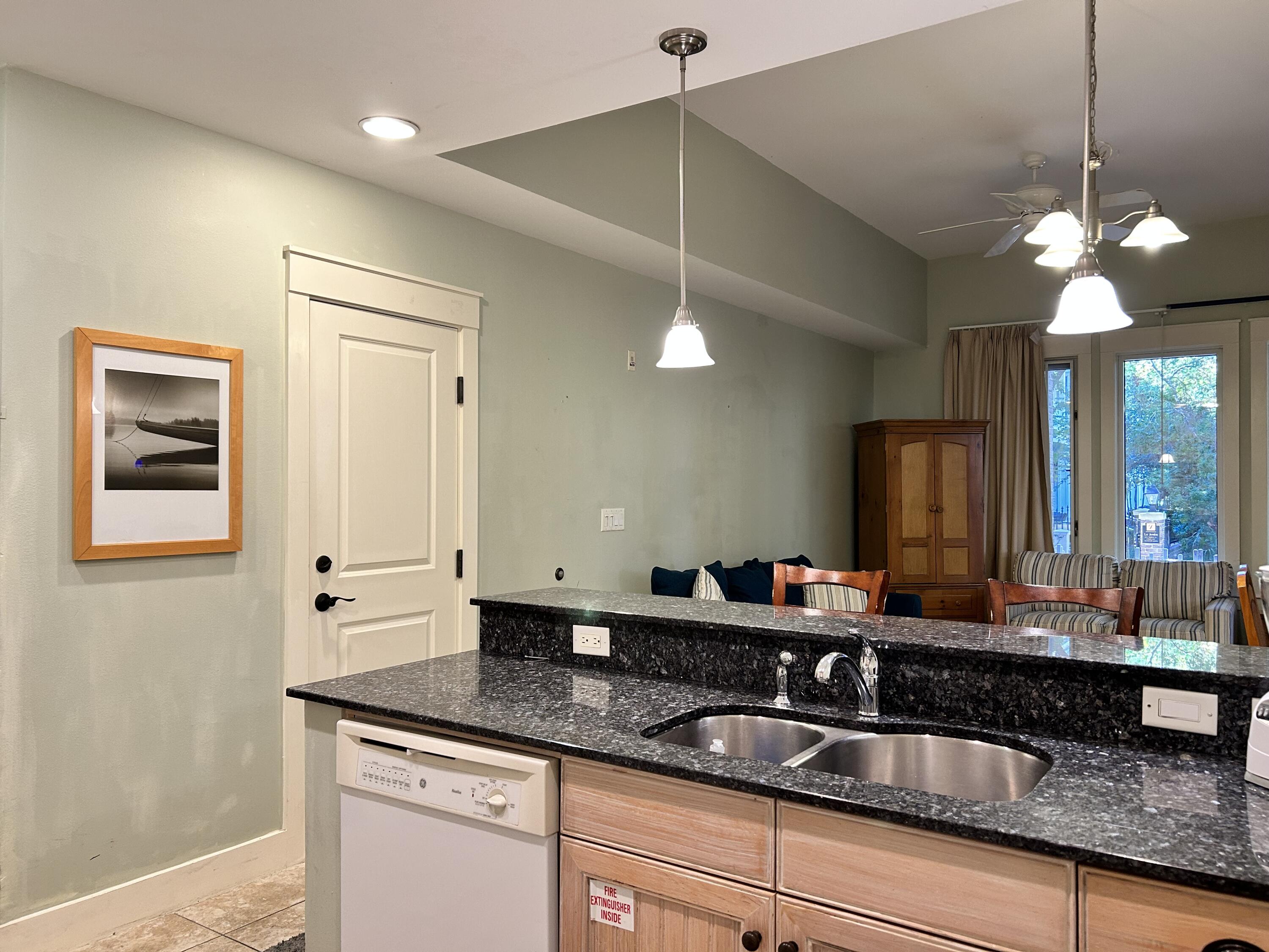 MARKET STREET INN - Residential