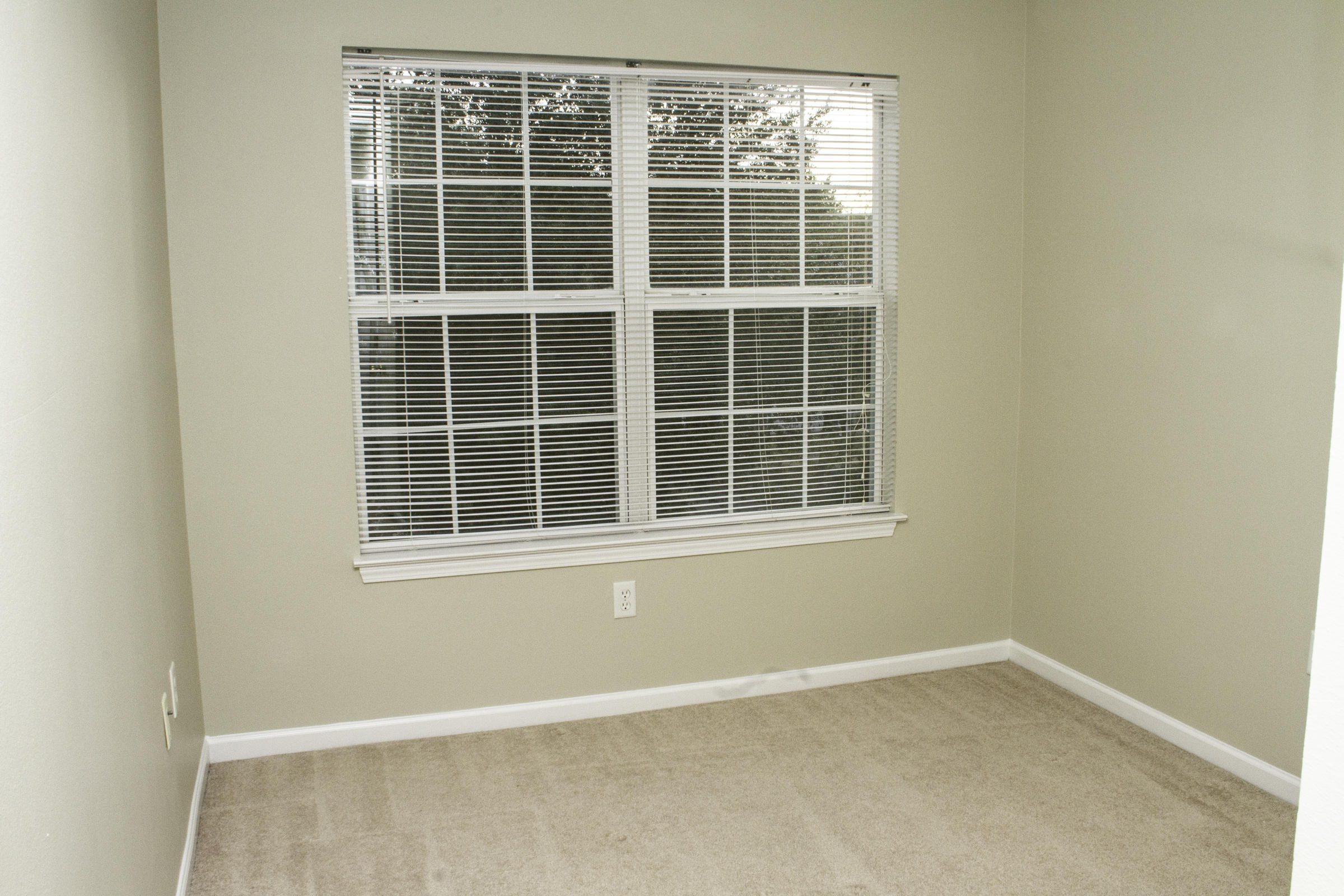 ROLLING PINES - Residential Lease