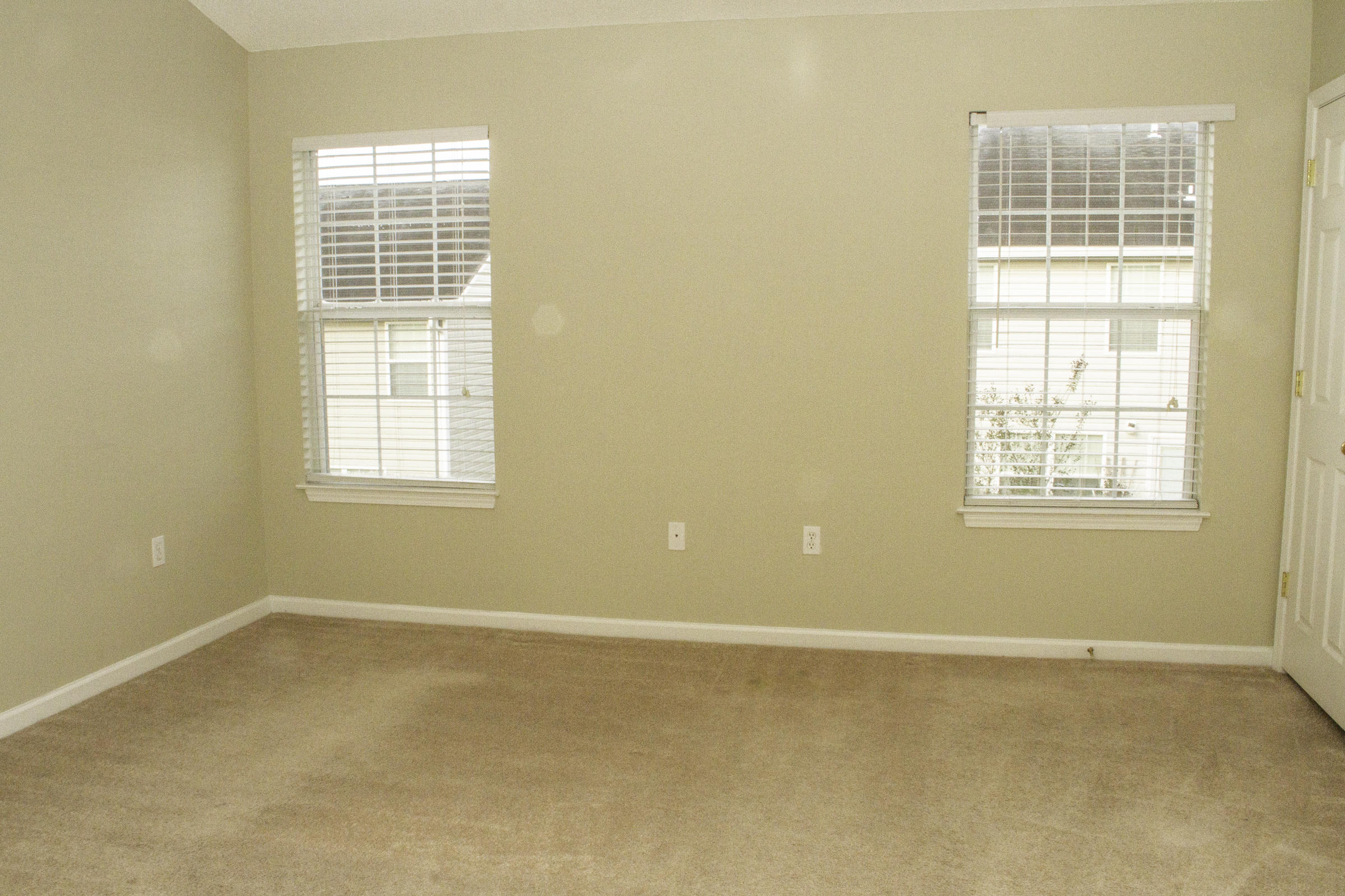 ROLLING PINES - Residential Lease