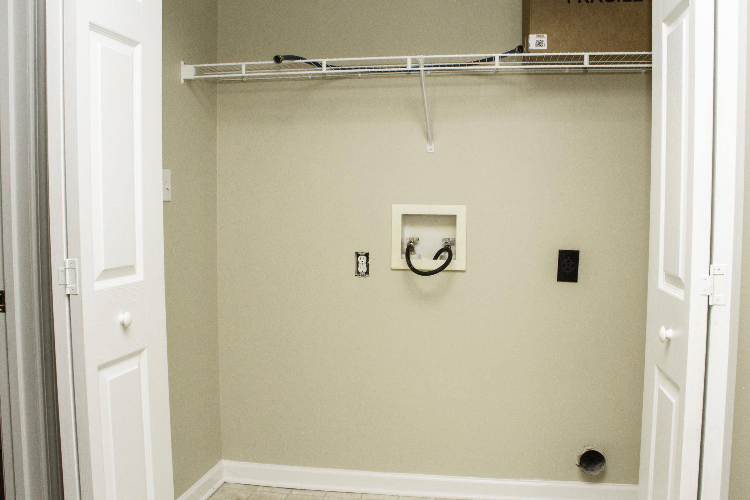 ROLLING PINES - Residential Lease