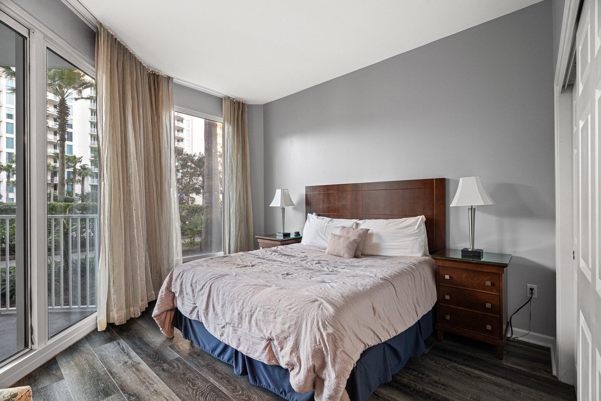 THE PALMS OF DESTIN - Residential