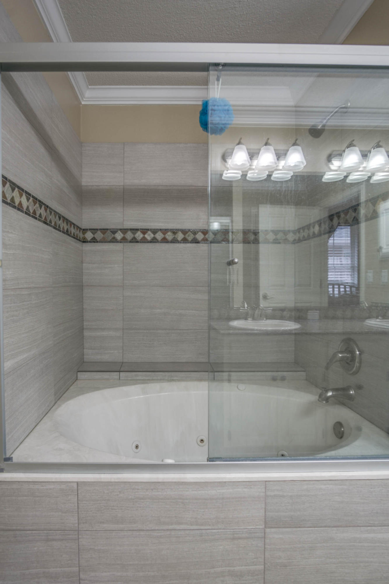 EMERALD VILLAGE S/D - Residential