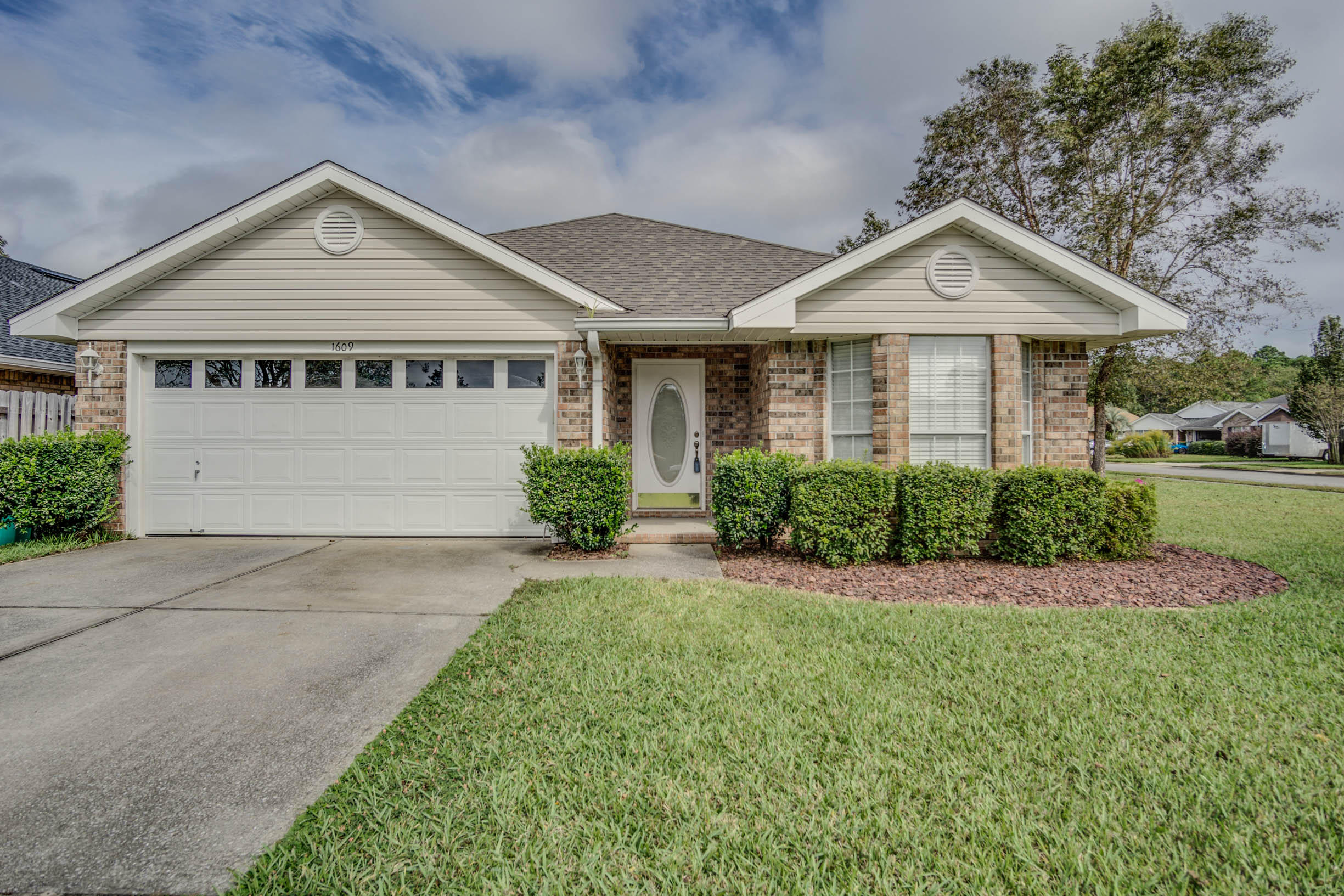 EMERALD VILLAGE S/D - Residential