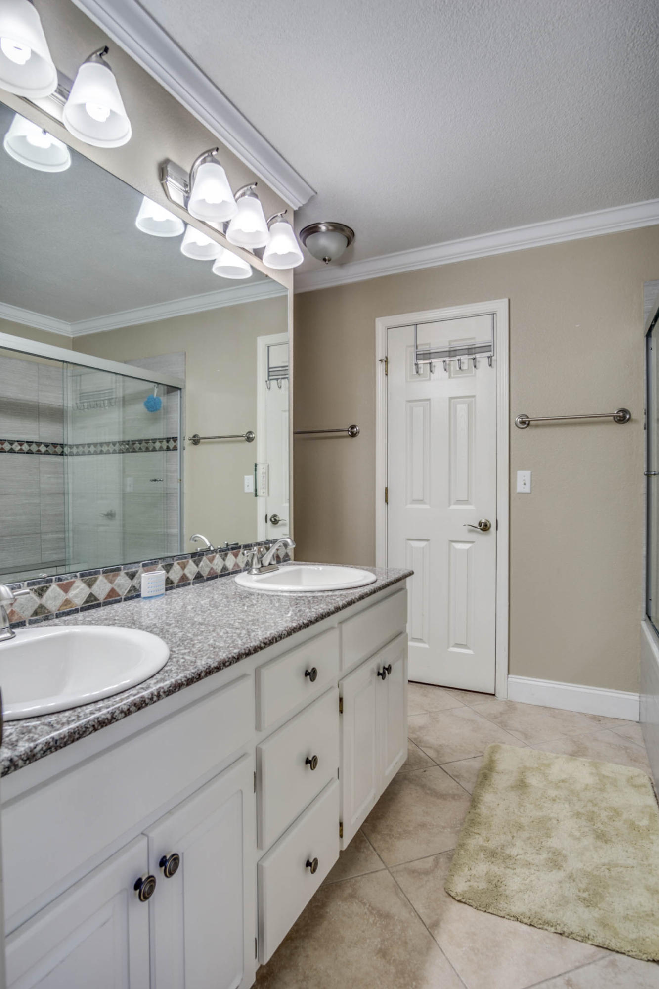 EMERALD VILLAGE S/D - Residential