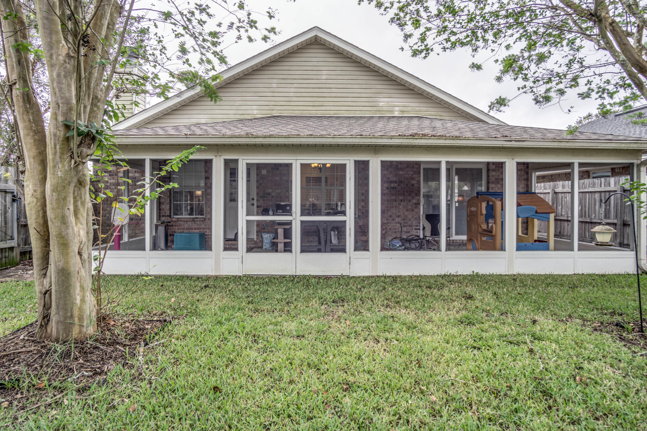 EMERALD VILLAGE S/D - Residential