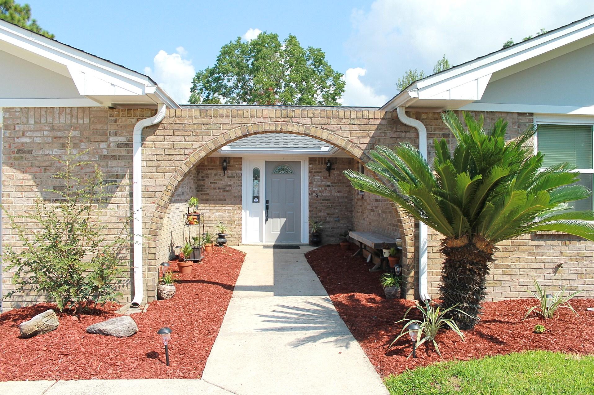 RAINTREE ESTATES - Residential