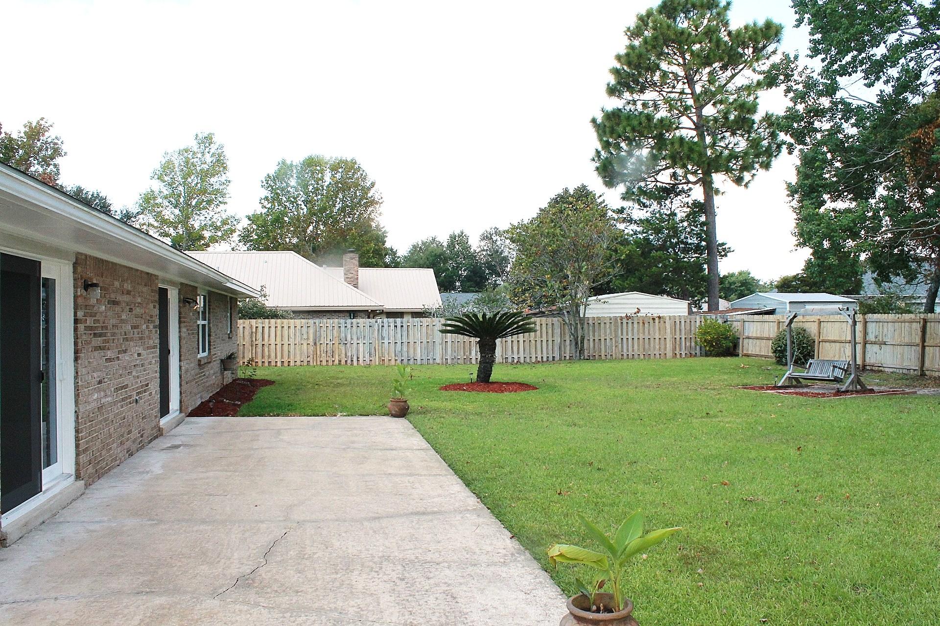 RAINTREE ESTATES - Residential