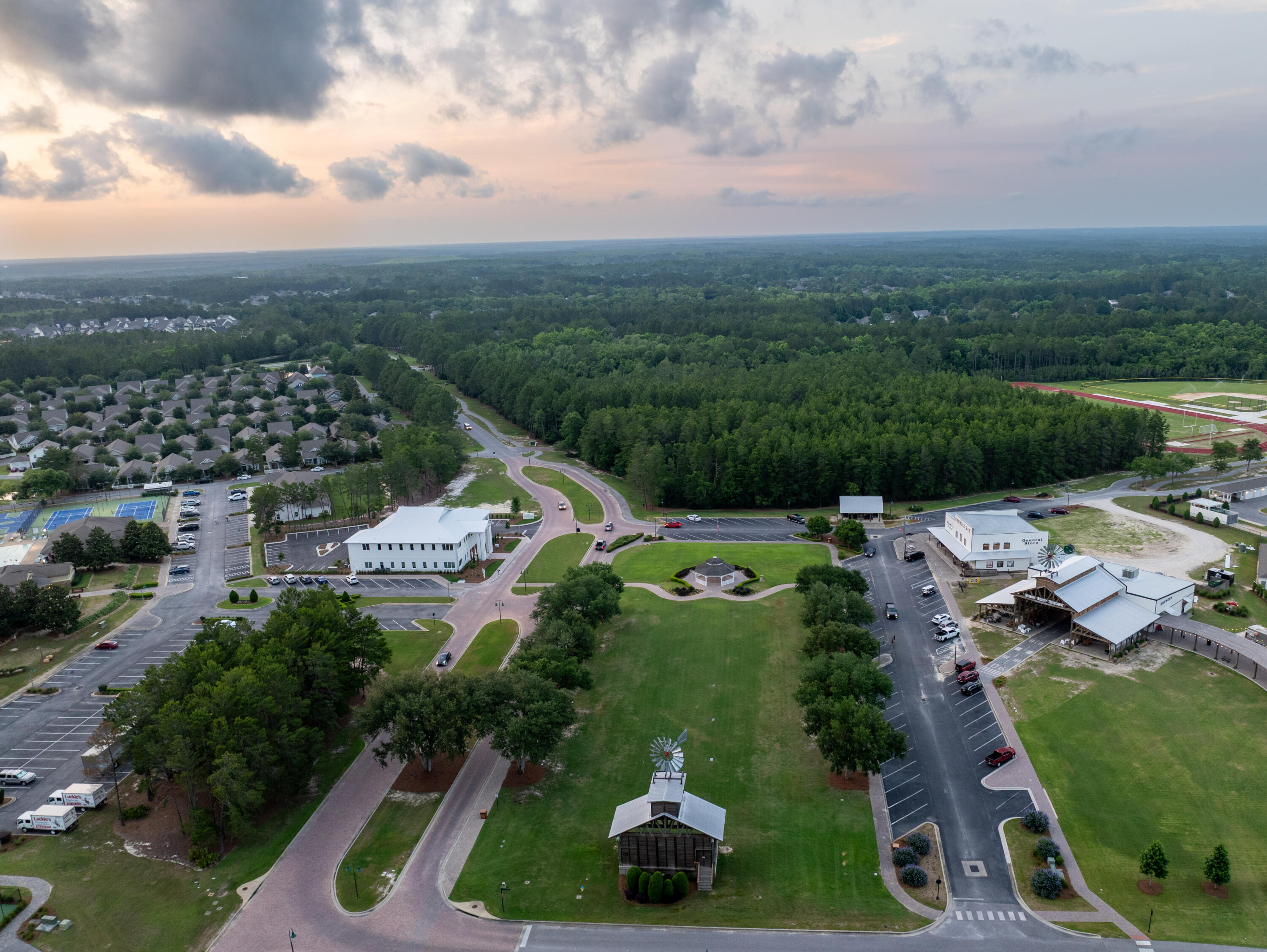 HAMMOCK BAY - Residential