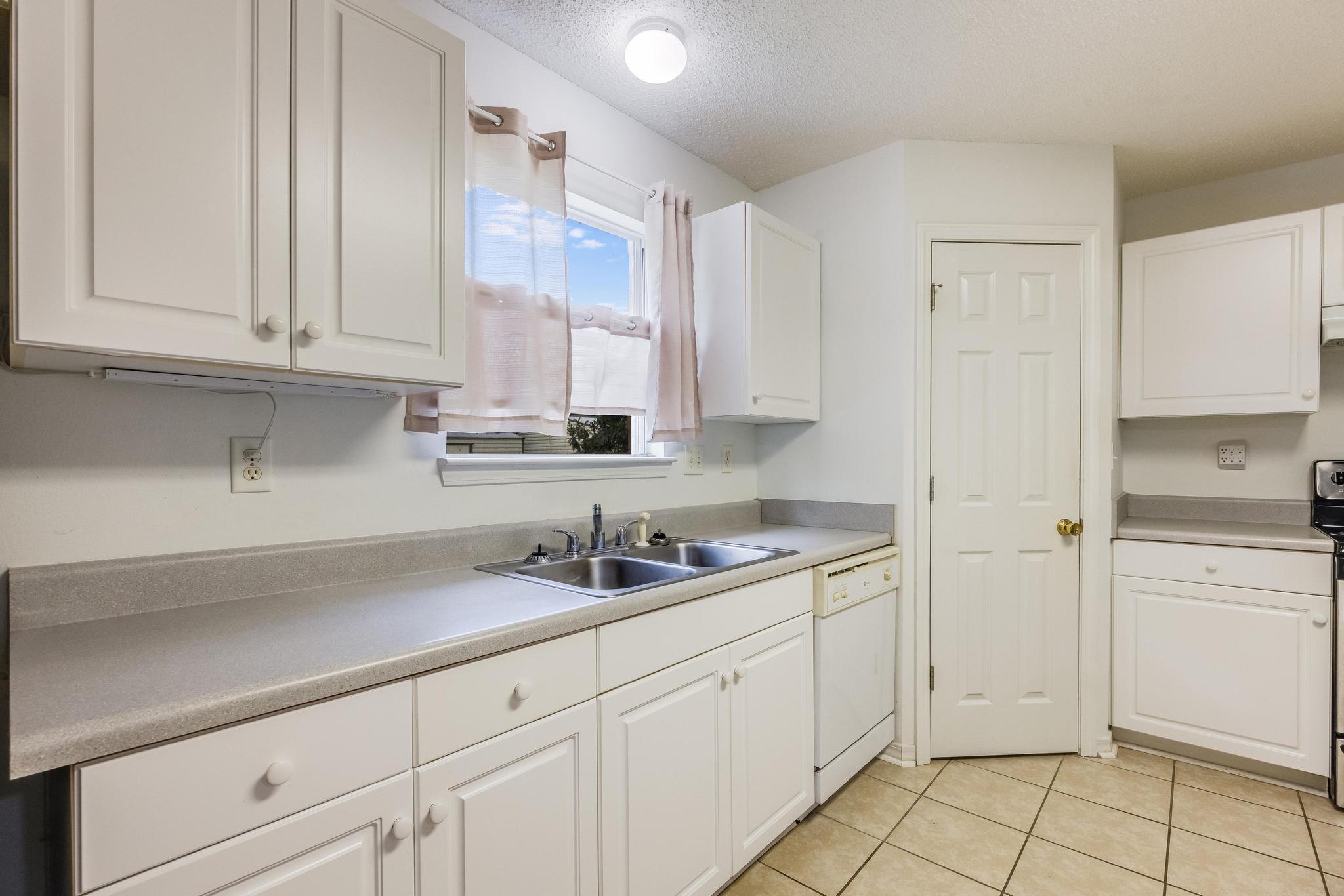 WESTVIEW ESTATES PH 1 - Residential