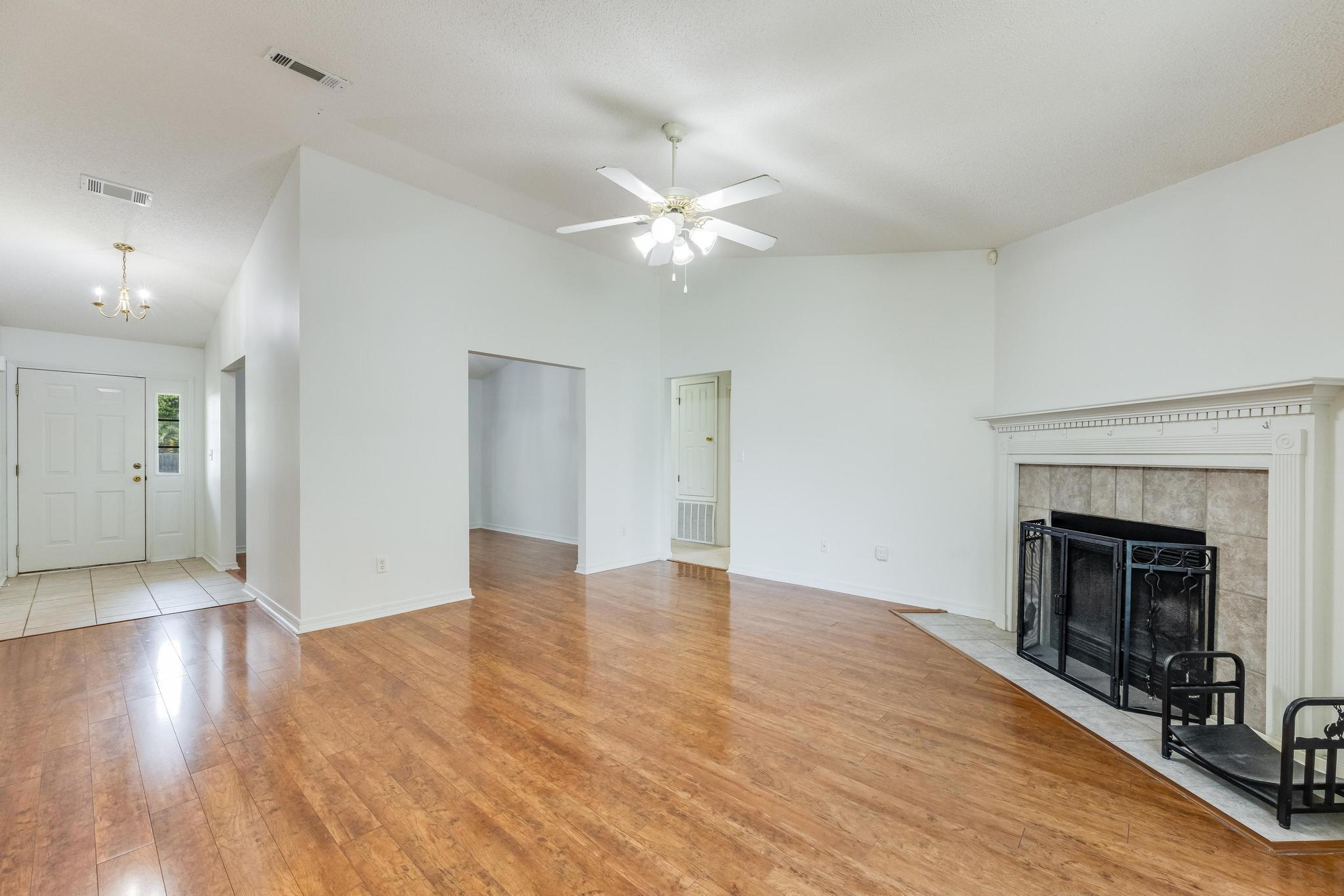 WESTVIEW ESTATES PH 1 - Residential