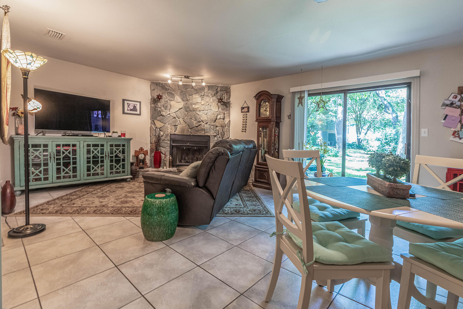 ROCKY BAYOU T/H - Residential