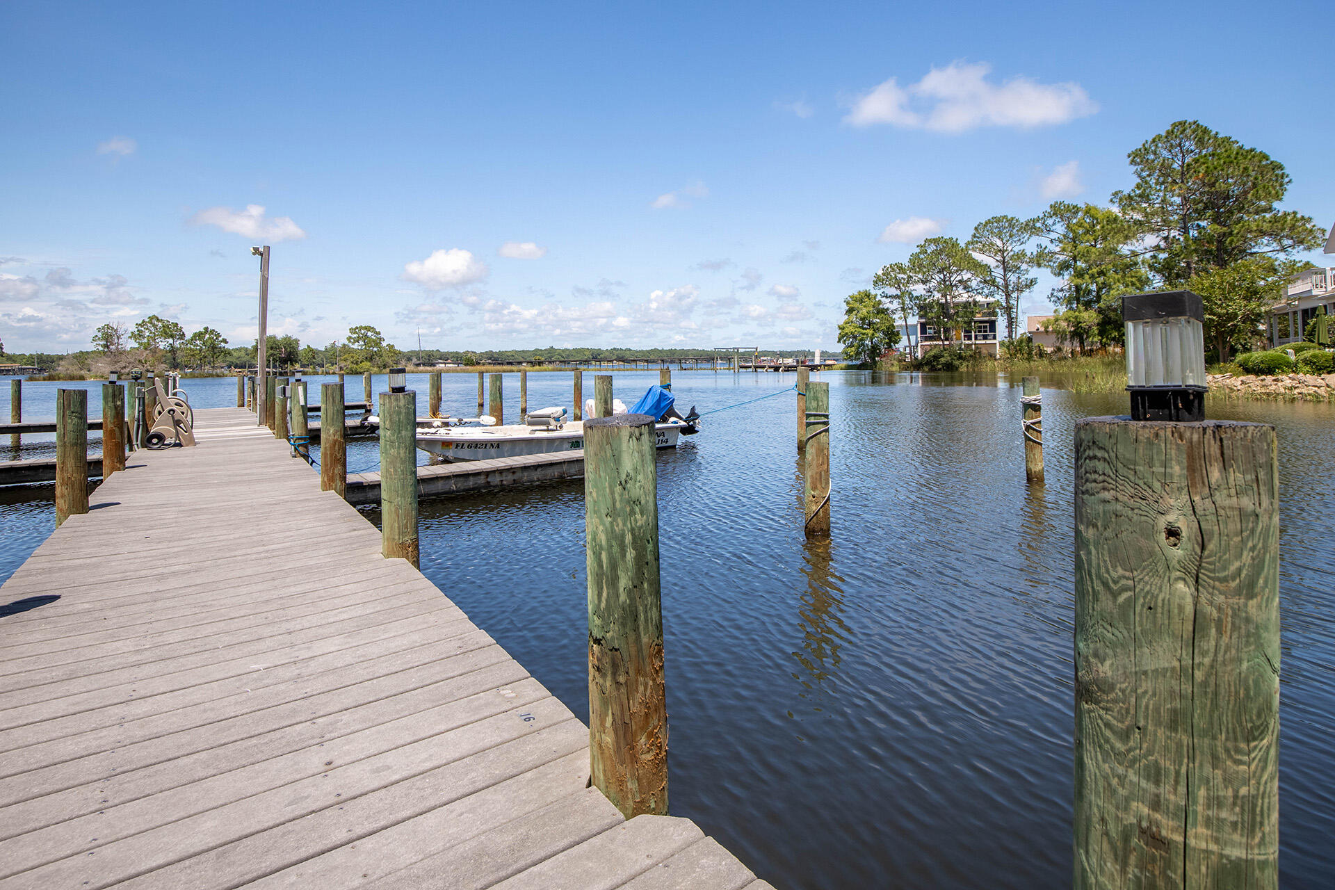 ROCKY BAYOU T/H - Residential