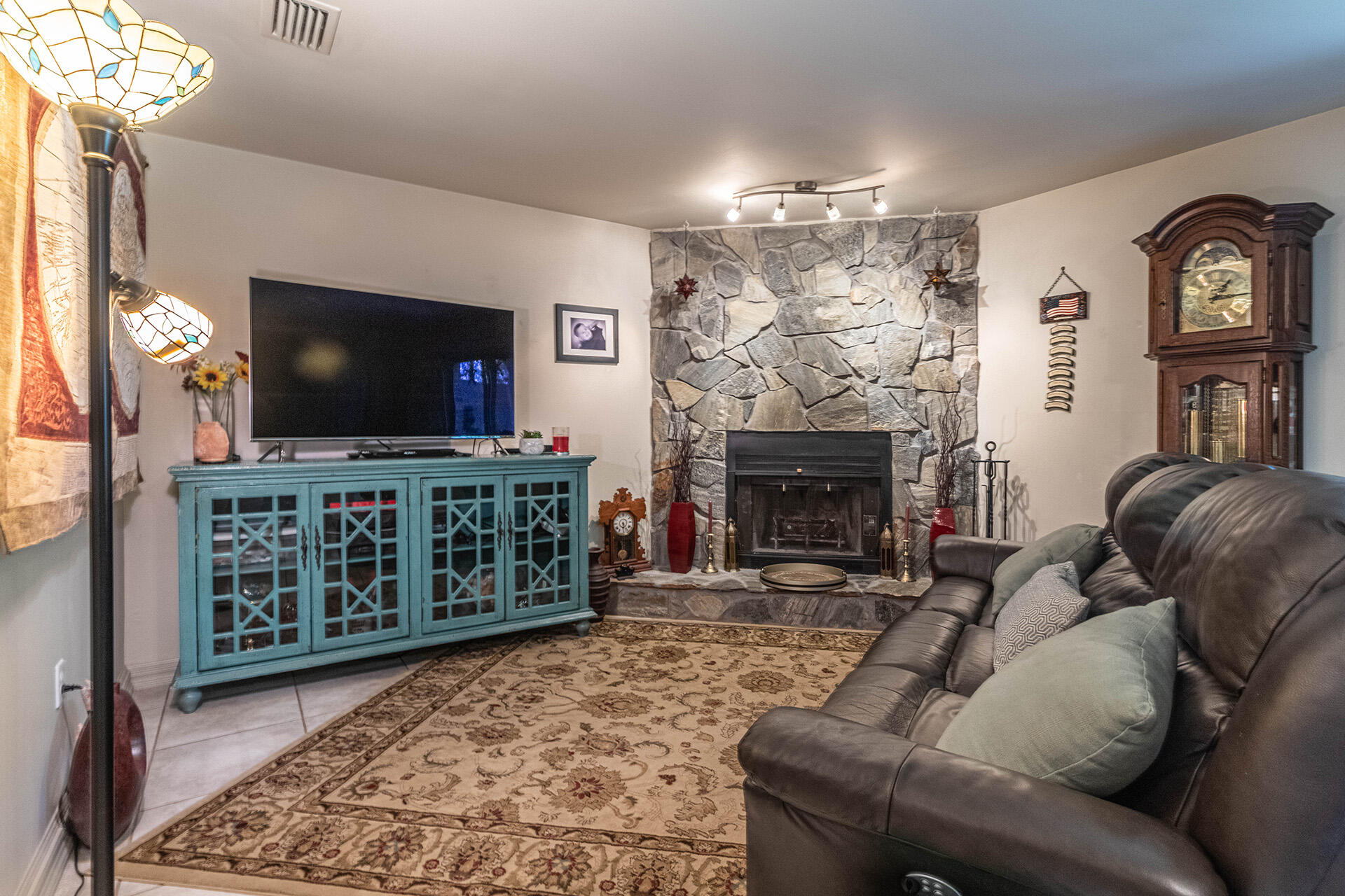 ROCKY BAYOU T/H - Residential