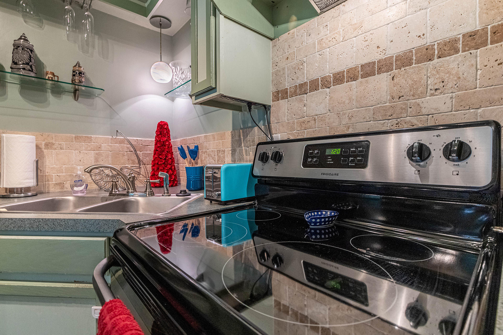 ROCKY BAYOU T/H - Residential