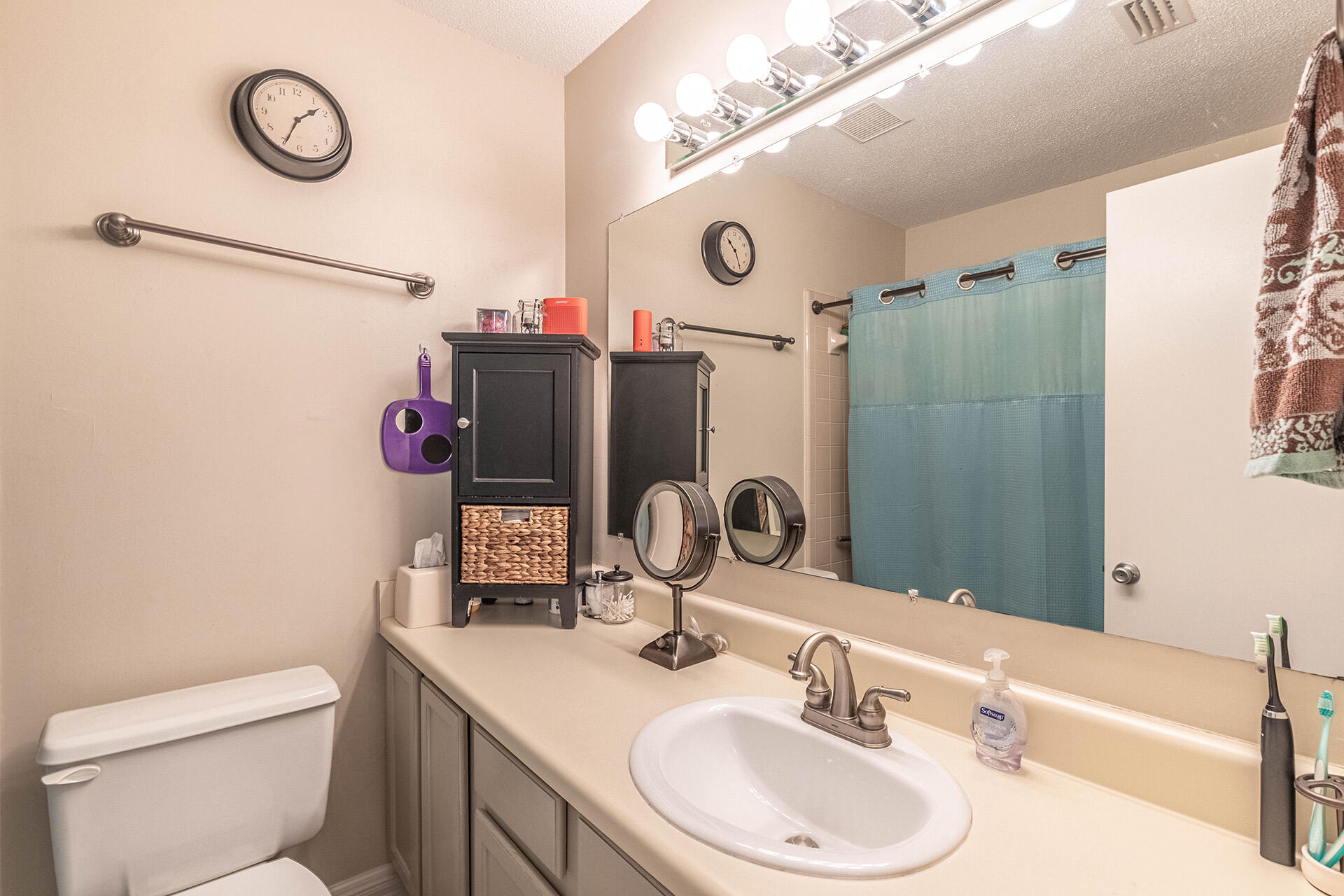 ROCKY BAYOU T/H - Residential